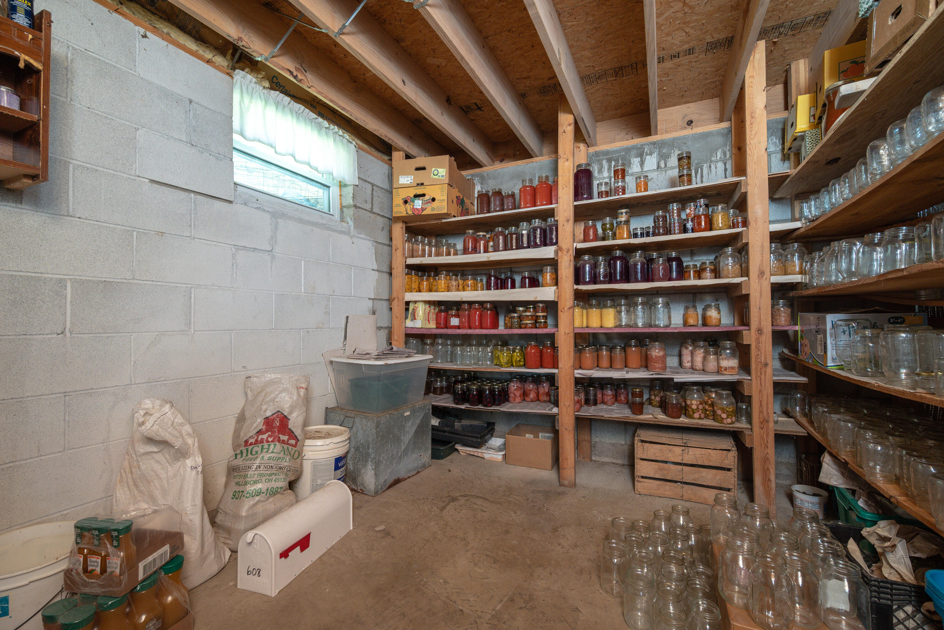 608 Saunders Lane Property Photo 57