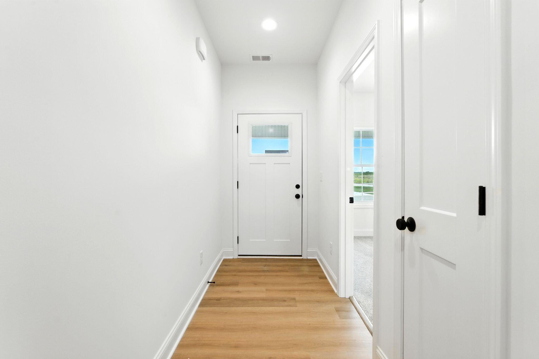 4120 Meadowlark Road Property Photo 3