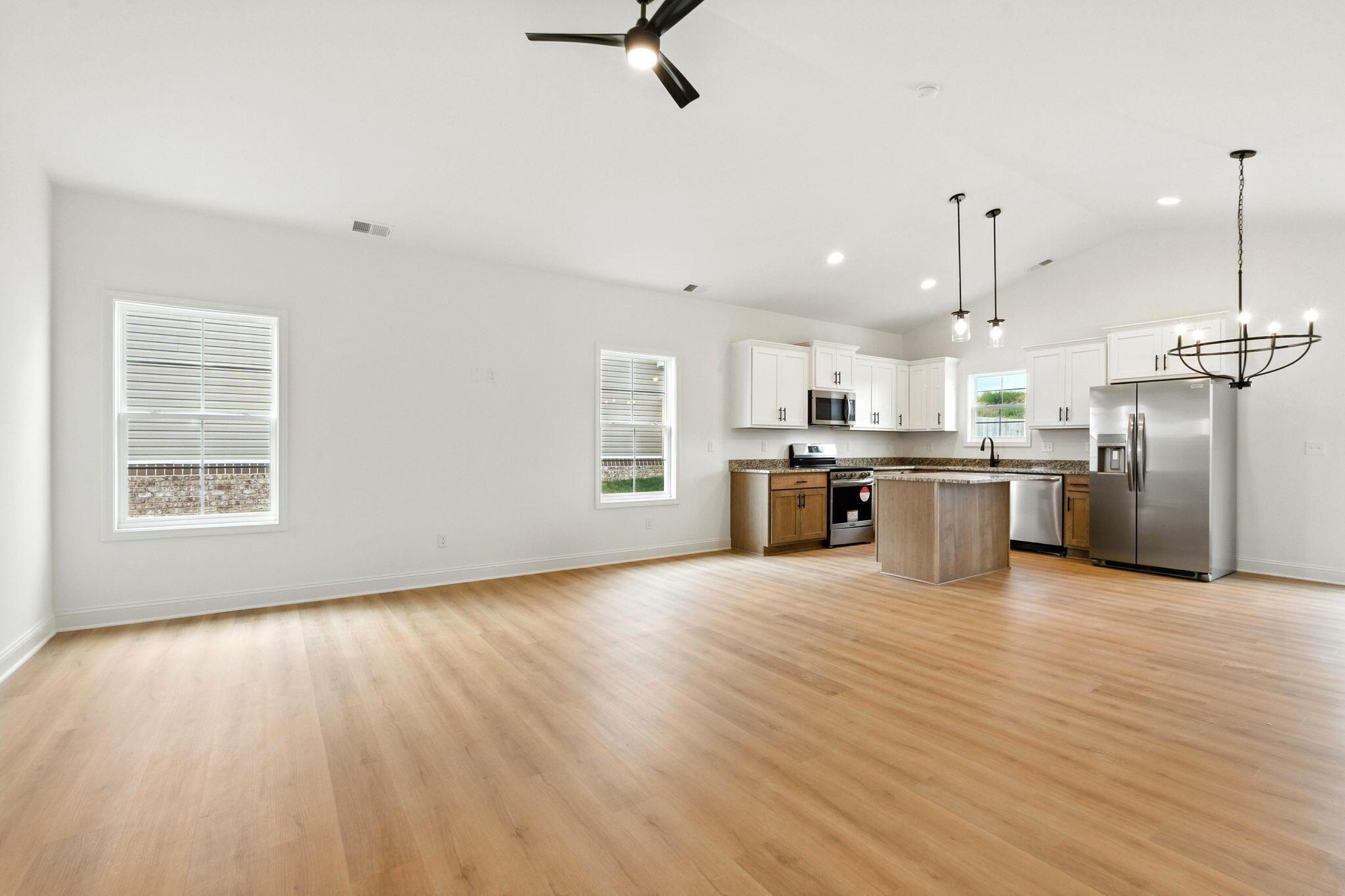 4120 Meadowlark Road Property Photo 6