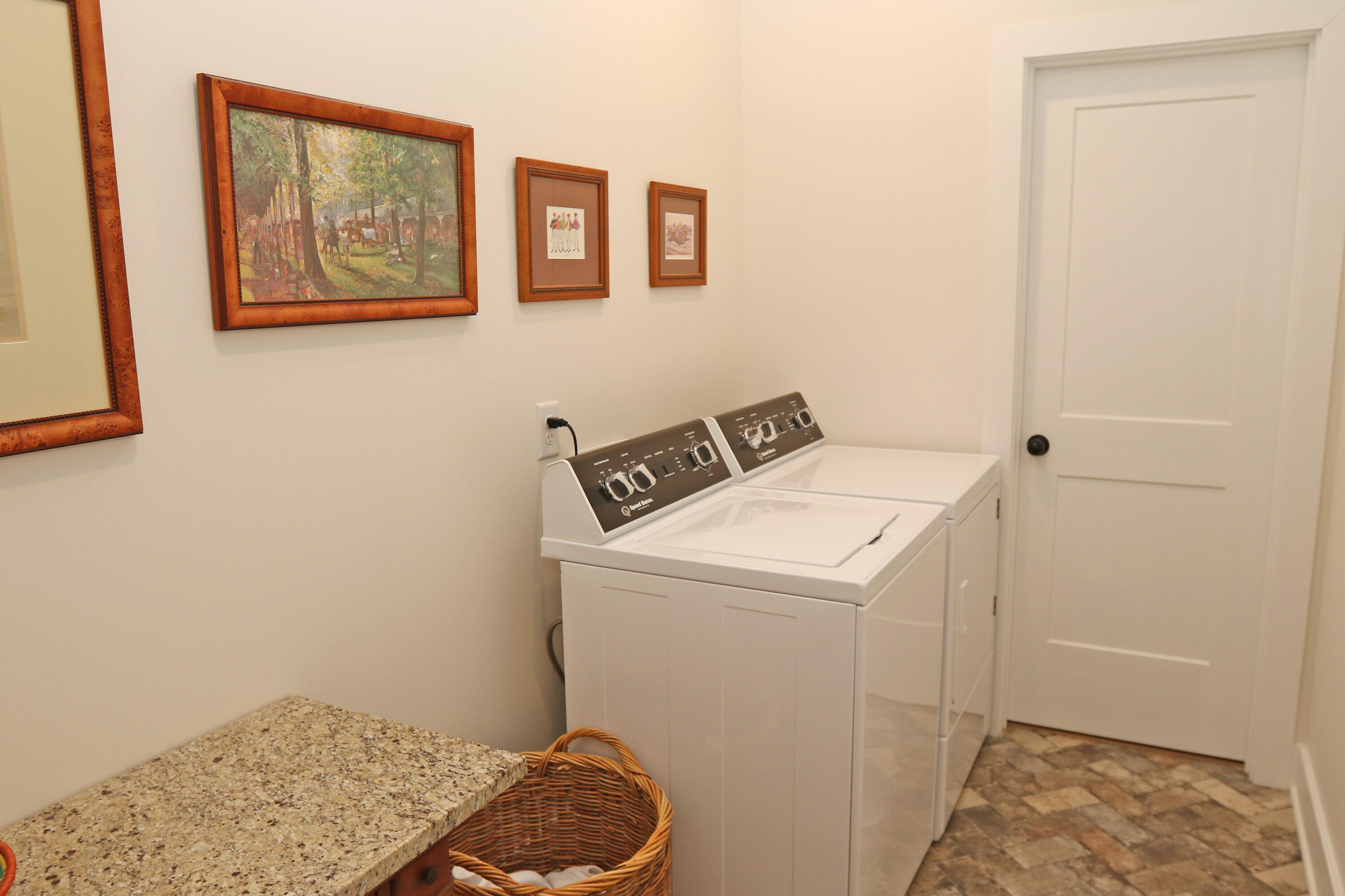 1104 Mission Drive Property Photo 26