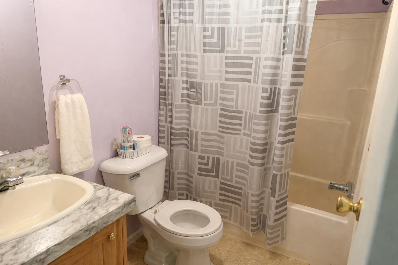 565 Bell Lane Property Photo 9