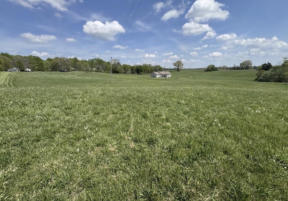 13 Ky-92 Property Photo 4