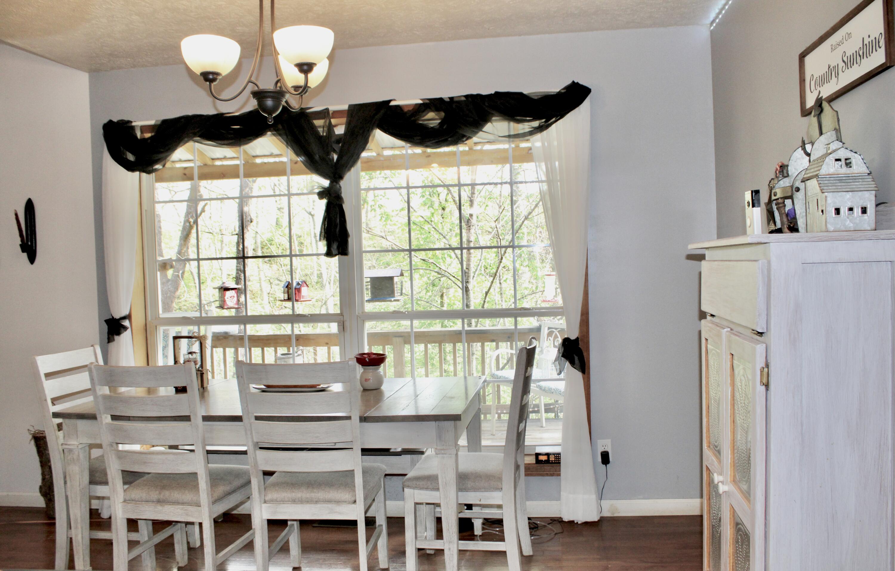 682 Garrad Road Property Photo 3