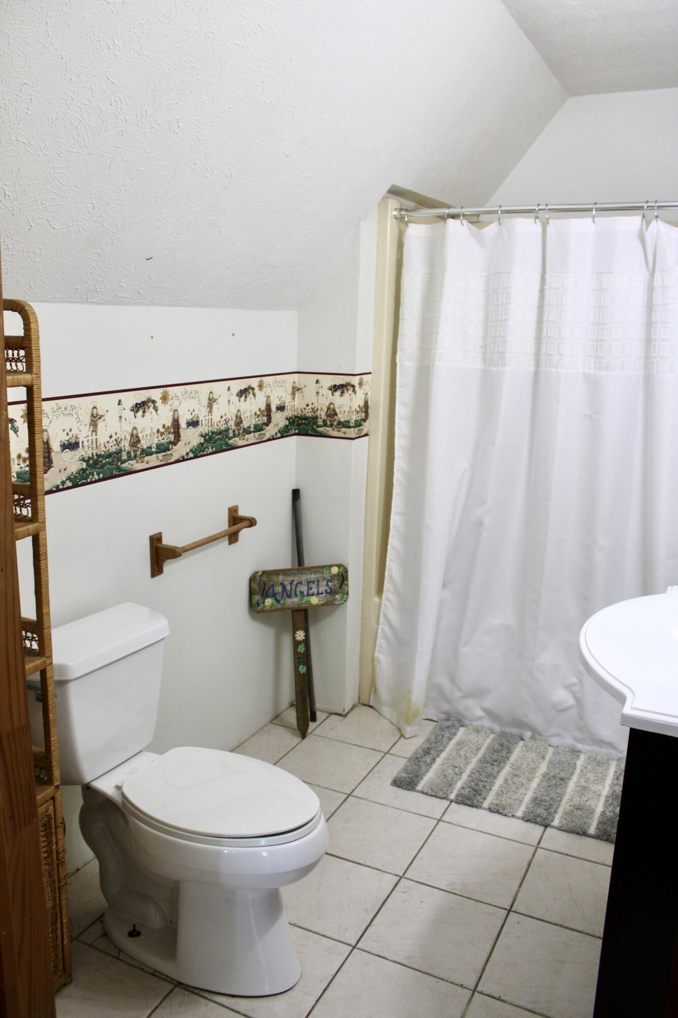 682 Garrad Road Property Photo 18