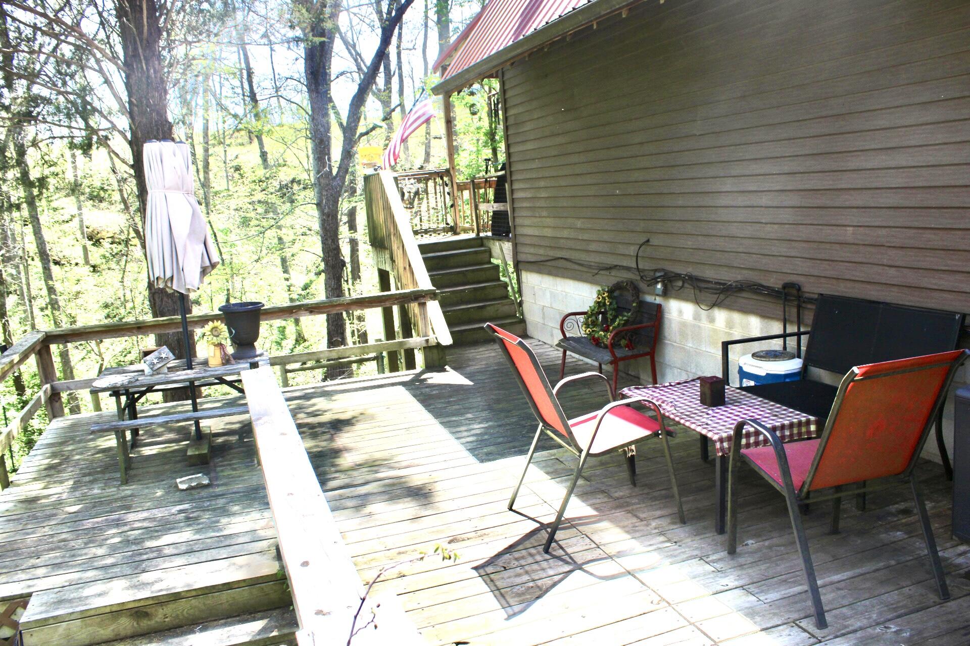 682 Garrad Road Property Photo 28