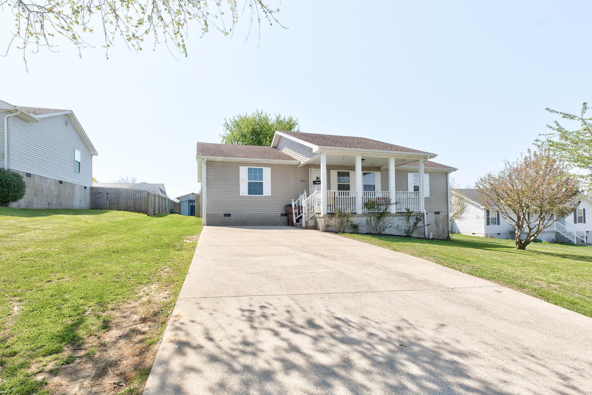 861 Thorn Trace Drive Property Photo 4