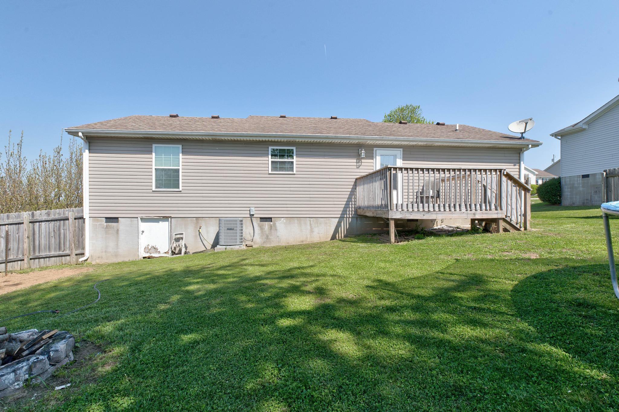 861 Thorn Trace Drive Property Photo 6