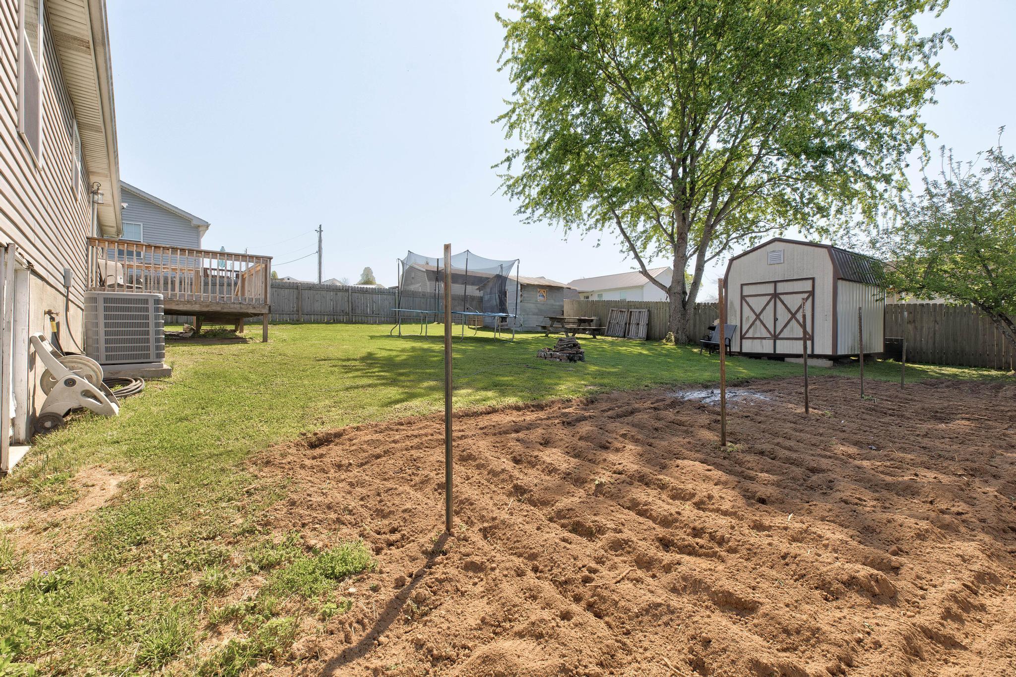 861 Thorn Trace Drive Property Photo 8