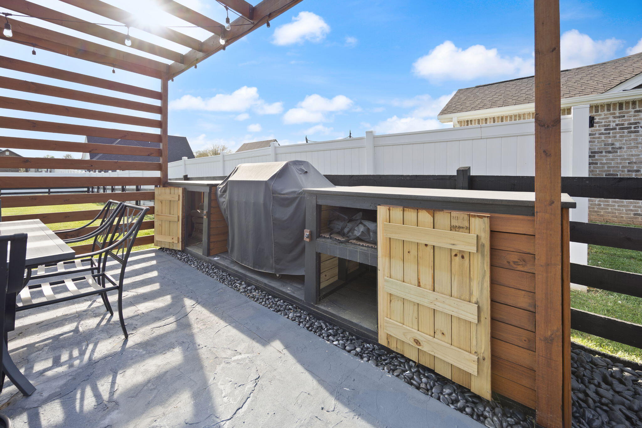 115 Esplanade Drive Property Photo 18