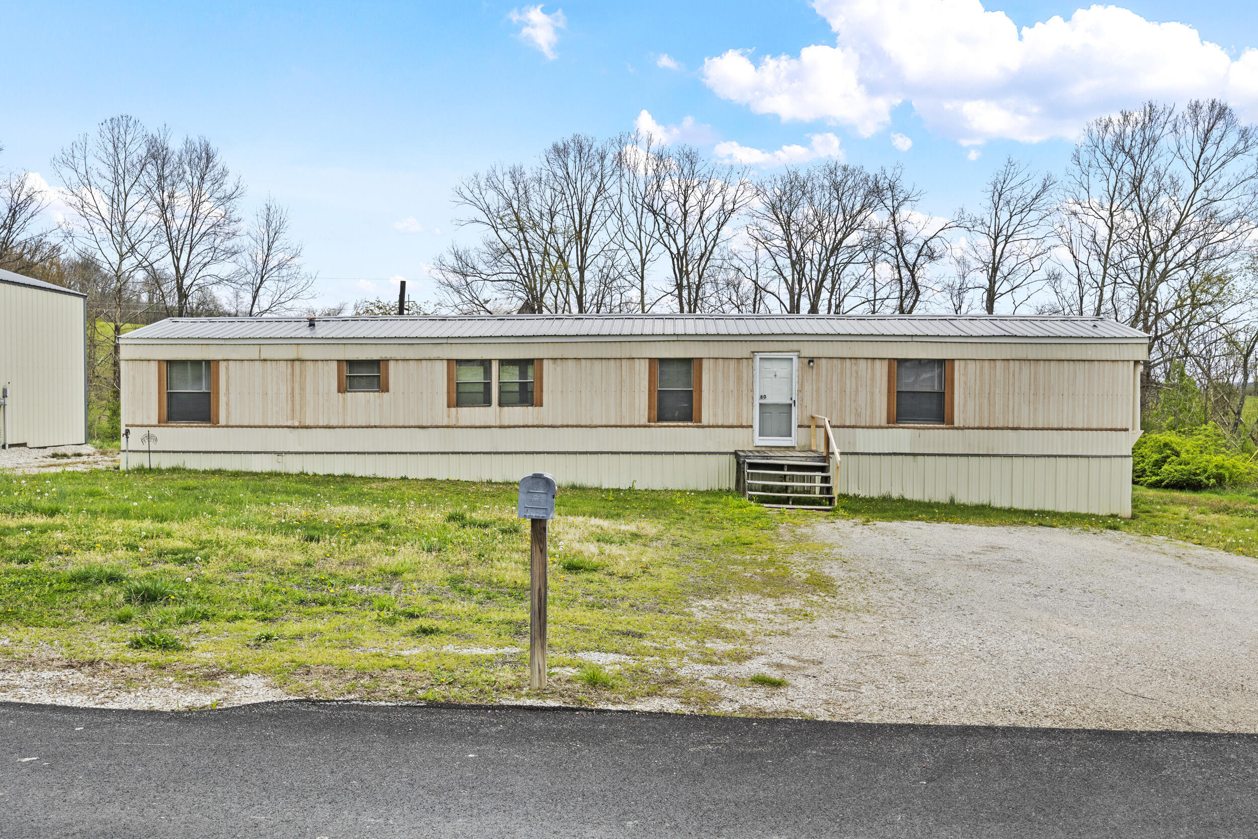 80 Fox Run Road Property Photo 5