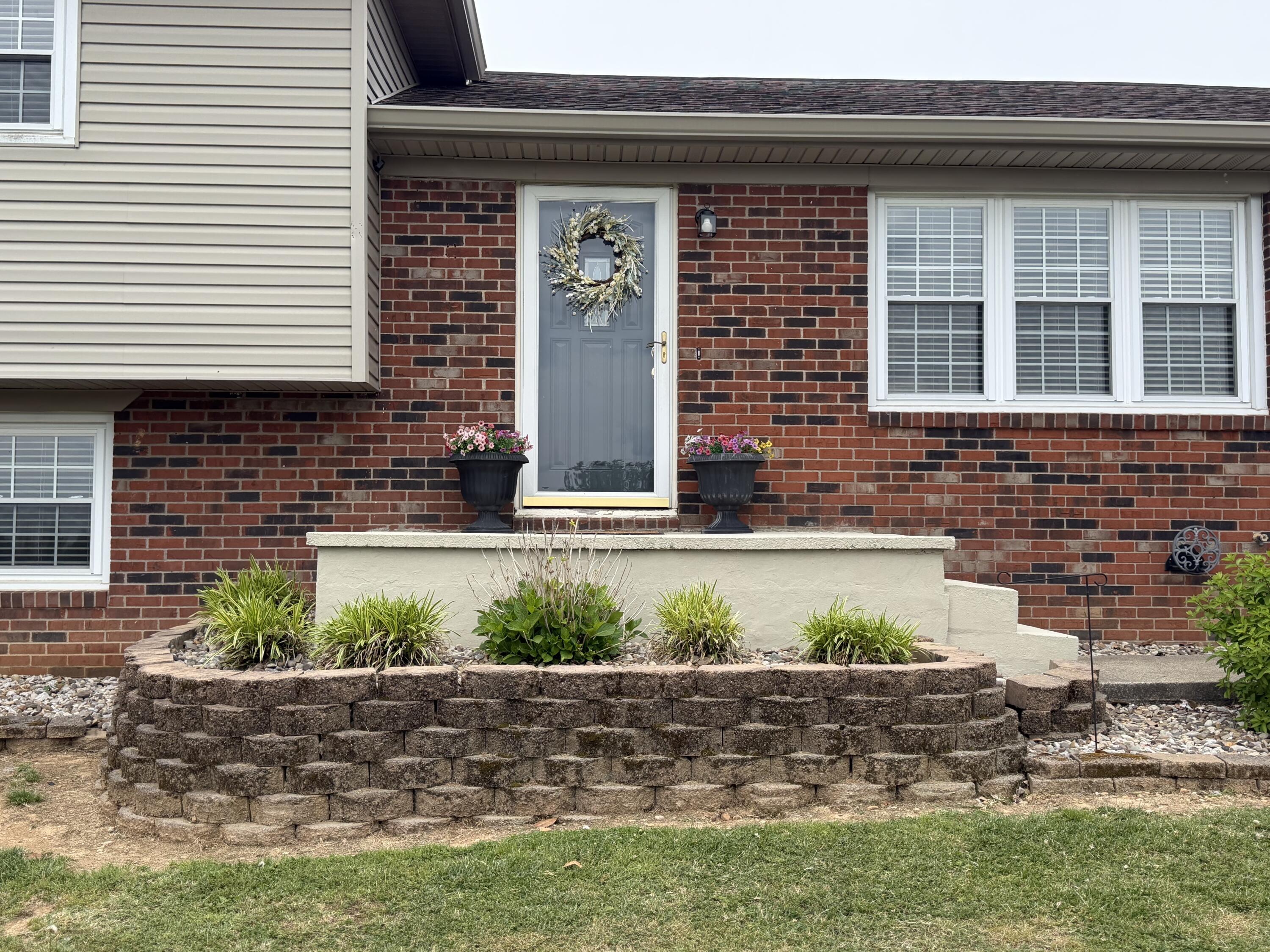 109 Rolling Hills Drive Property Photo 6
