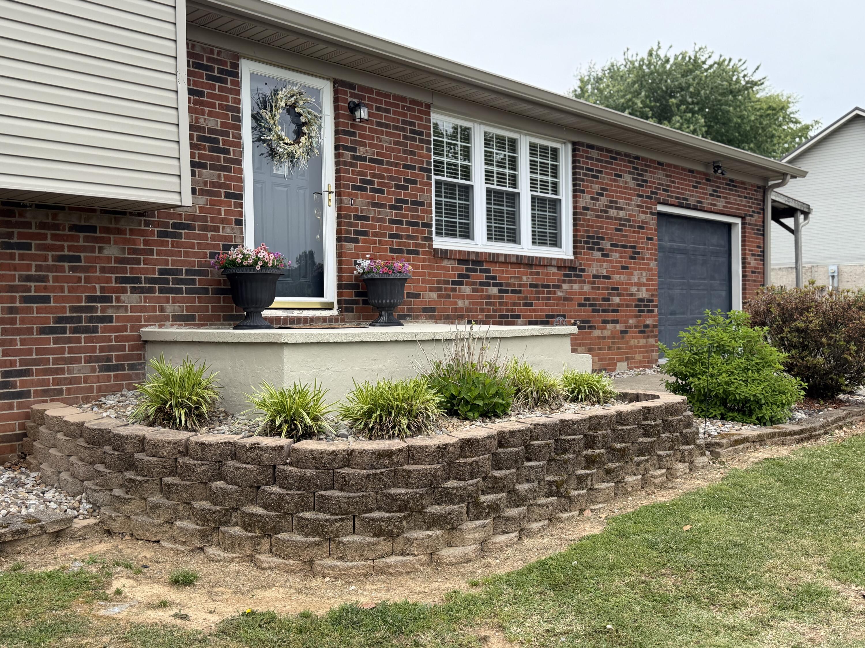 109 Rolling Hills Drive Property Photo 7