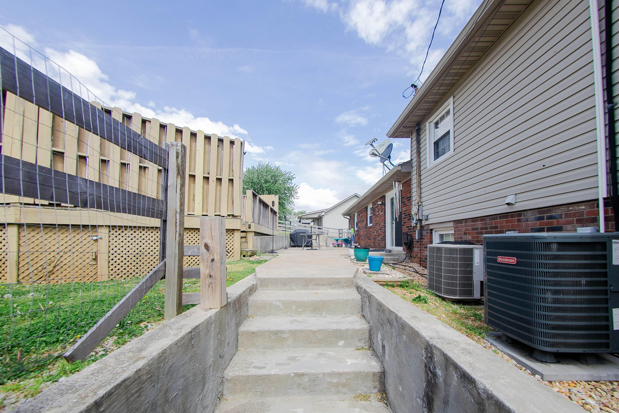 109 Rolling Hills Drive Property Photo 14