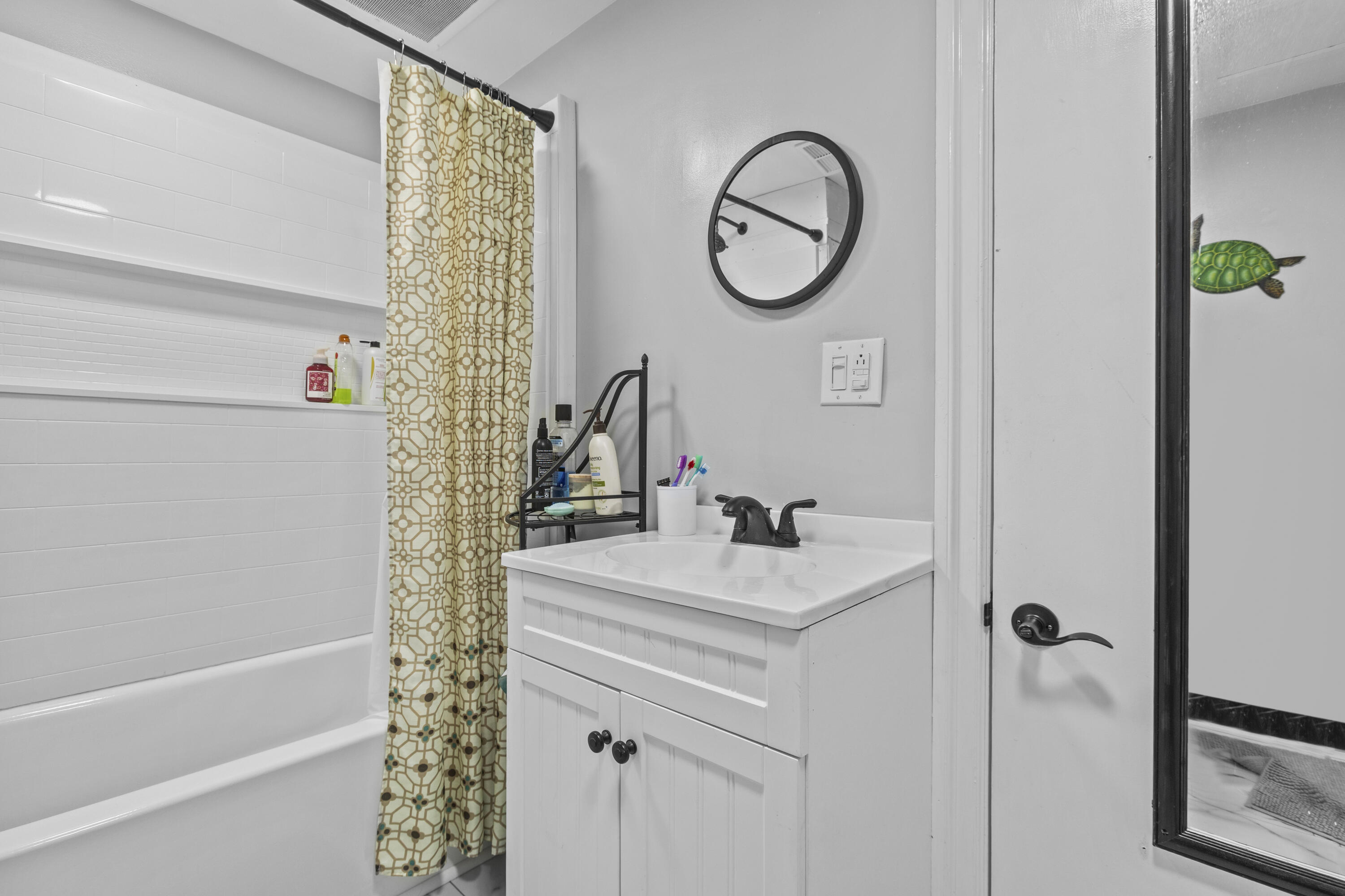 339 Main Street 1-5 Property Photo 32