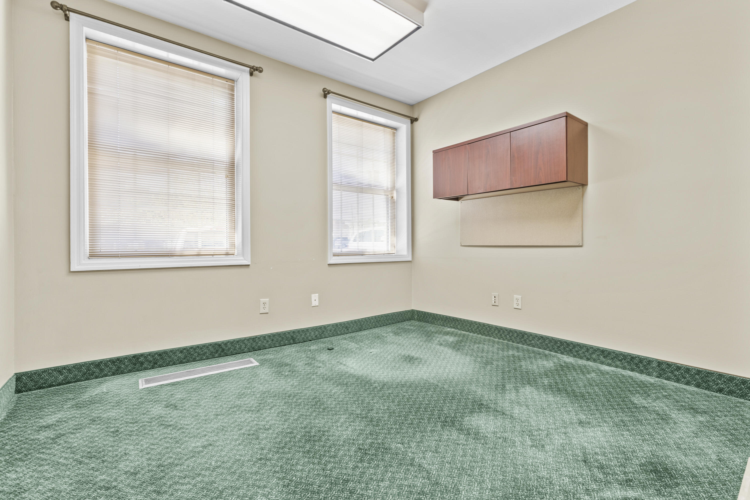 339 Main Street 1-5 Property Photo 50