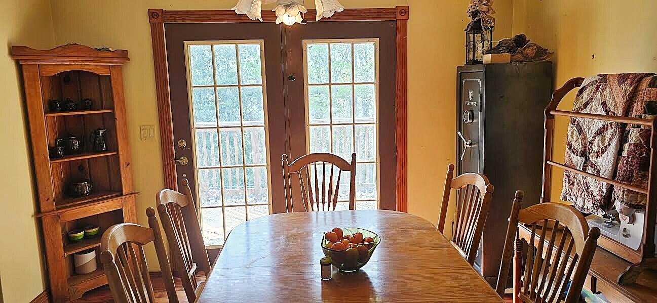 576 Laxton Road Property Photo 15