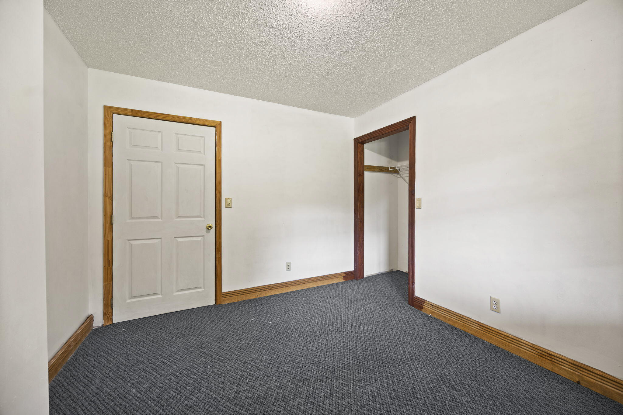 576 Laxton Road Property Photo 25