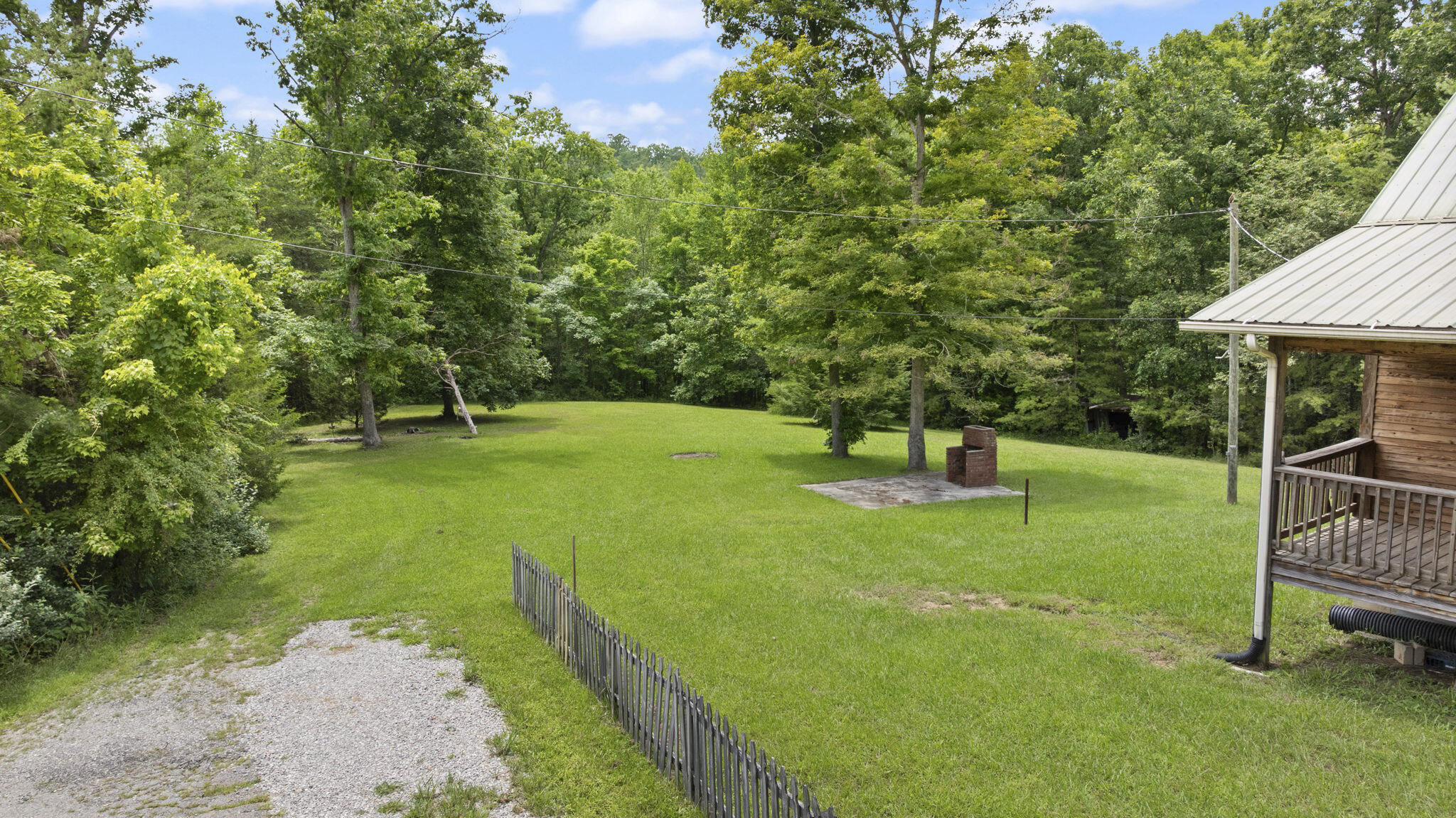 576 Laxton Road Property Photo 35