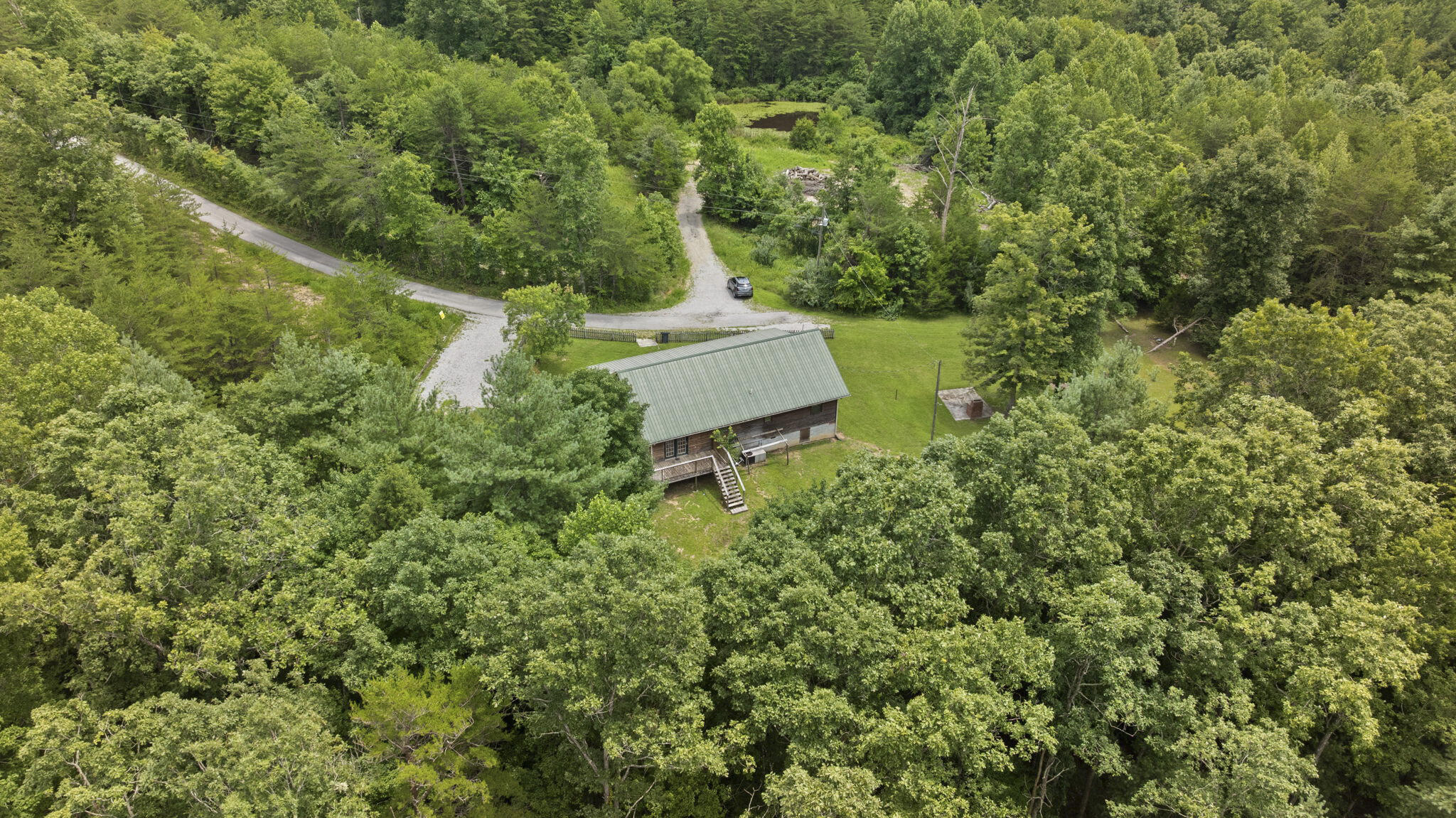576 Laxton Road Property Photo 42
