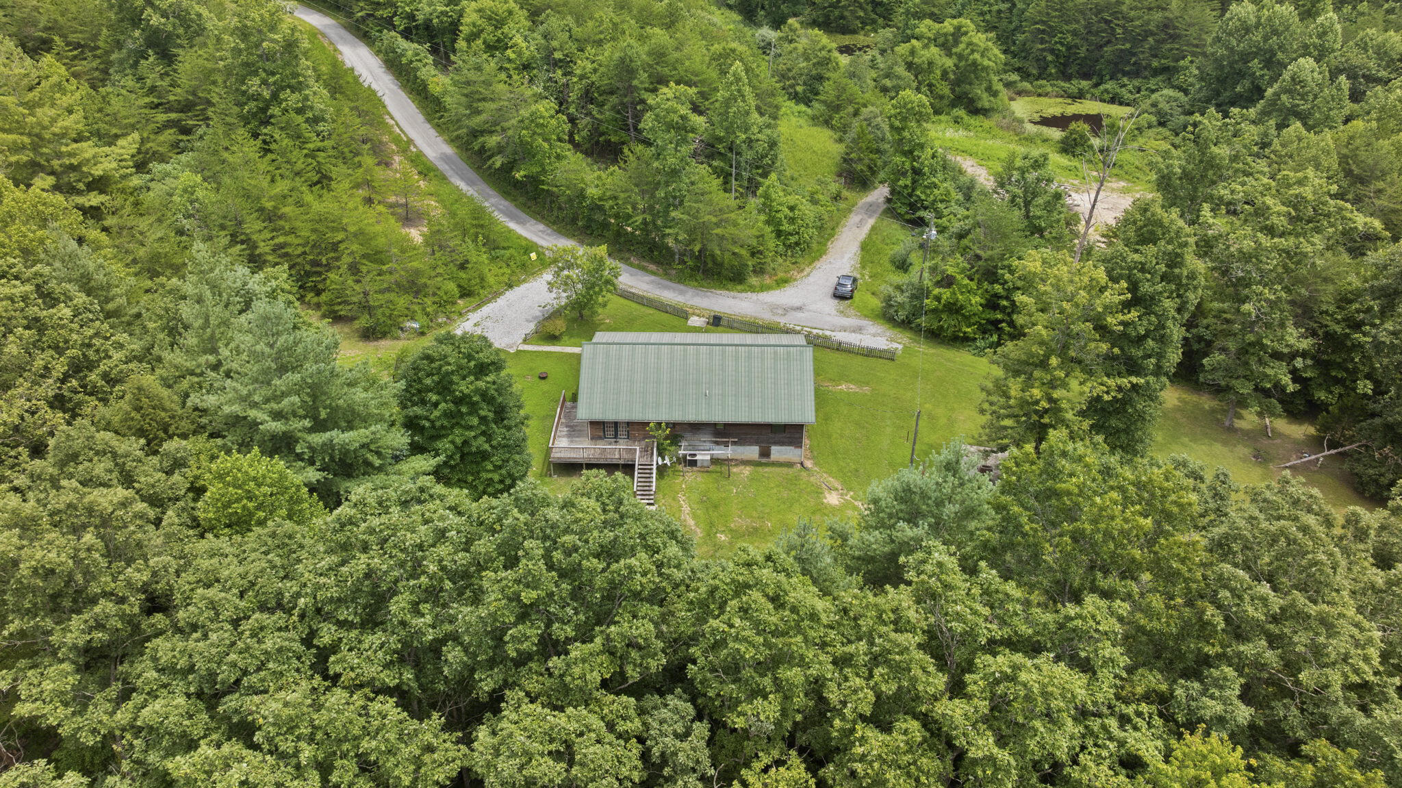 576 Laxton Road Property Photo 43