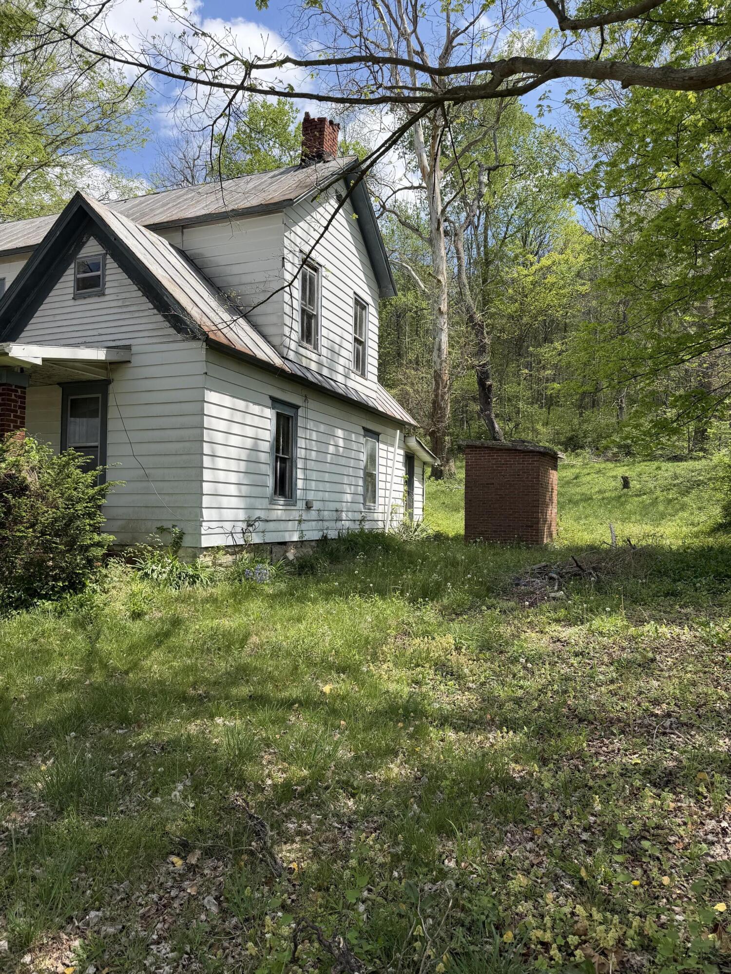 15 Old Us Hwy 25 Property Photo 2