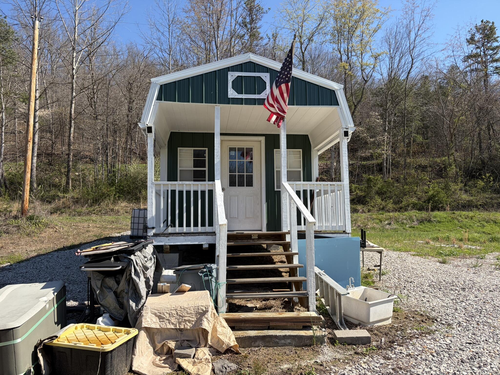 1025 State Highway 589 Property Photo 4