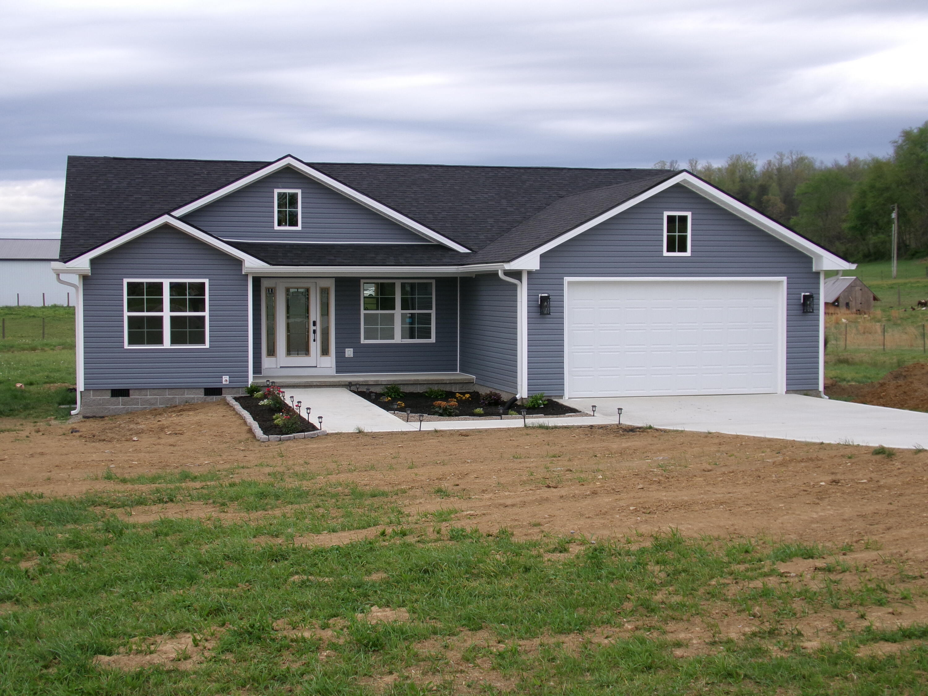 113 Spring Meadows Drive Property Photo 1