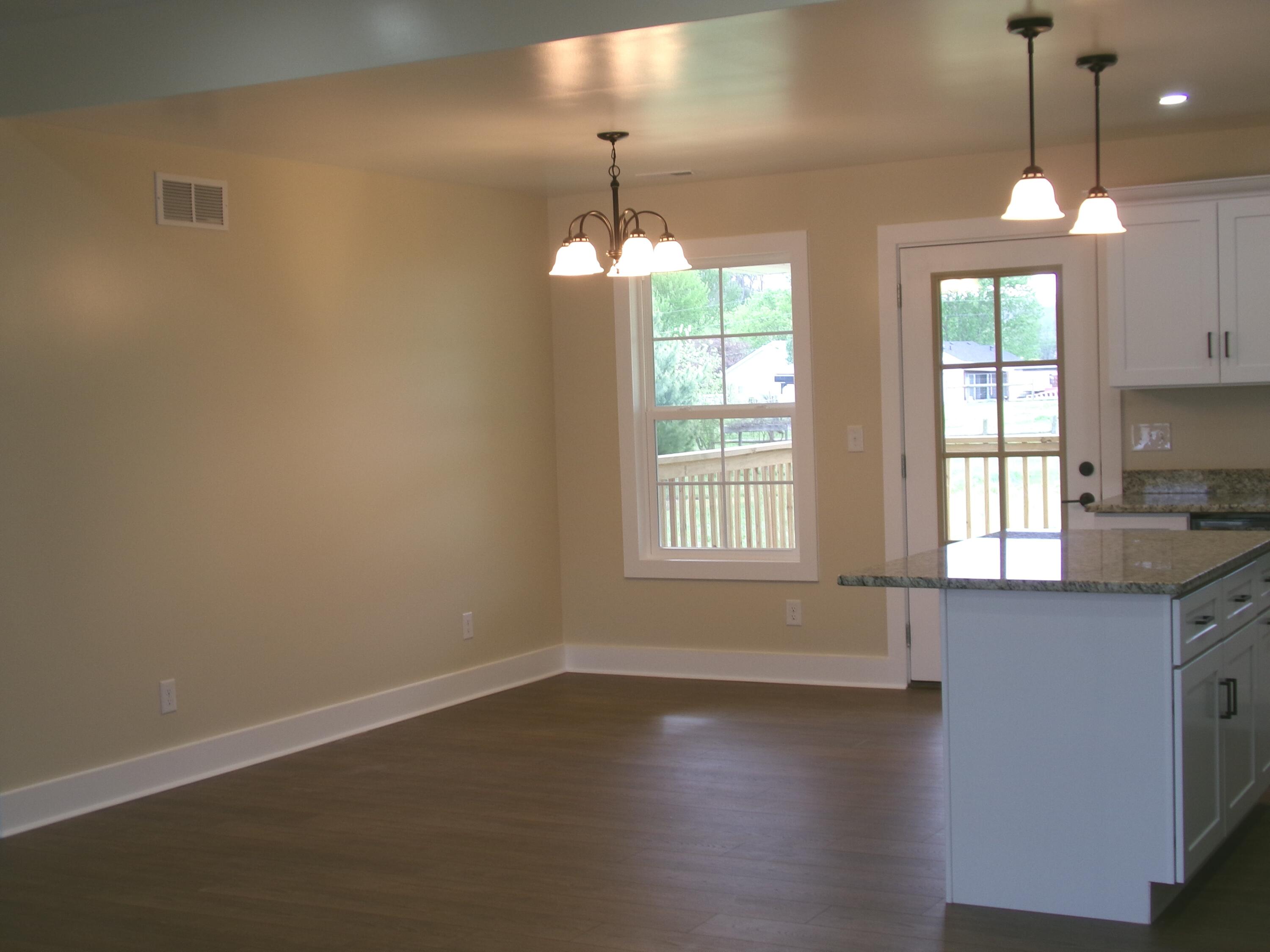 113 Spring Meadows Drive Property Photo 9