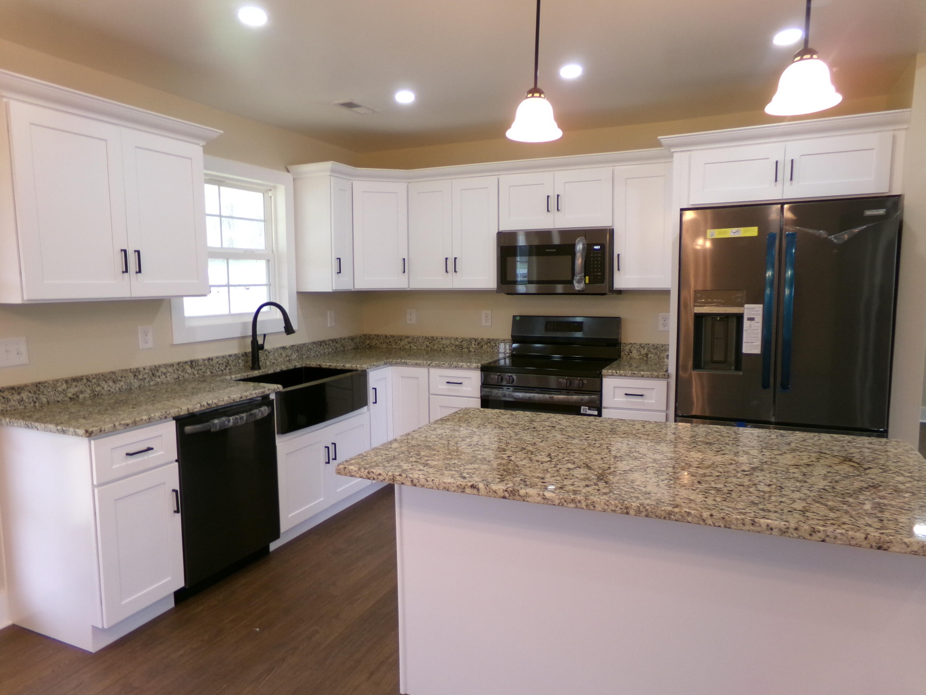 113 Spring Meadows Drive Property Photo 12