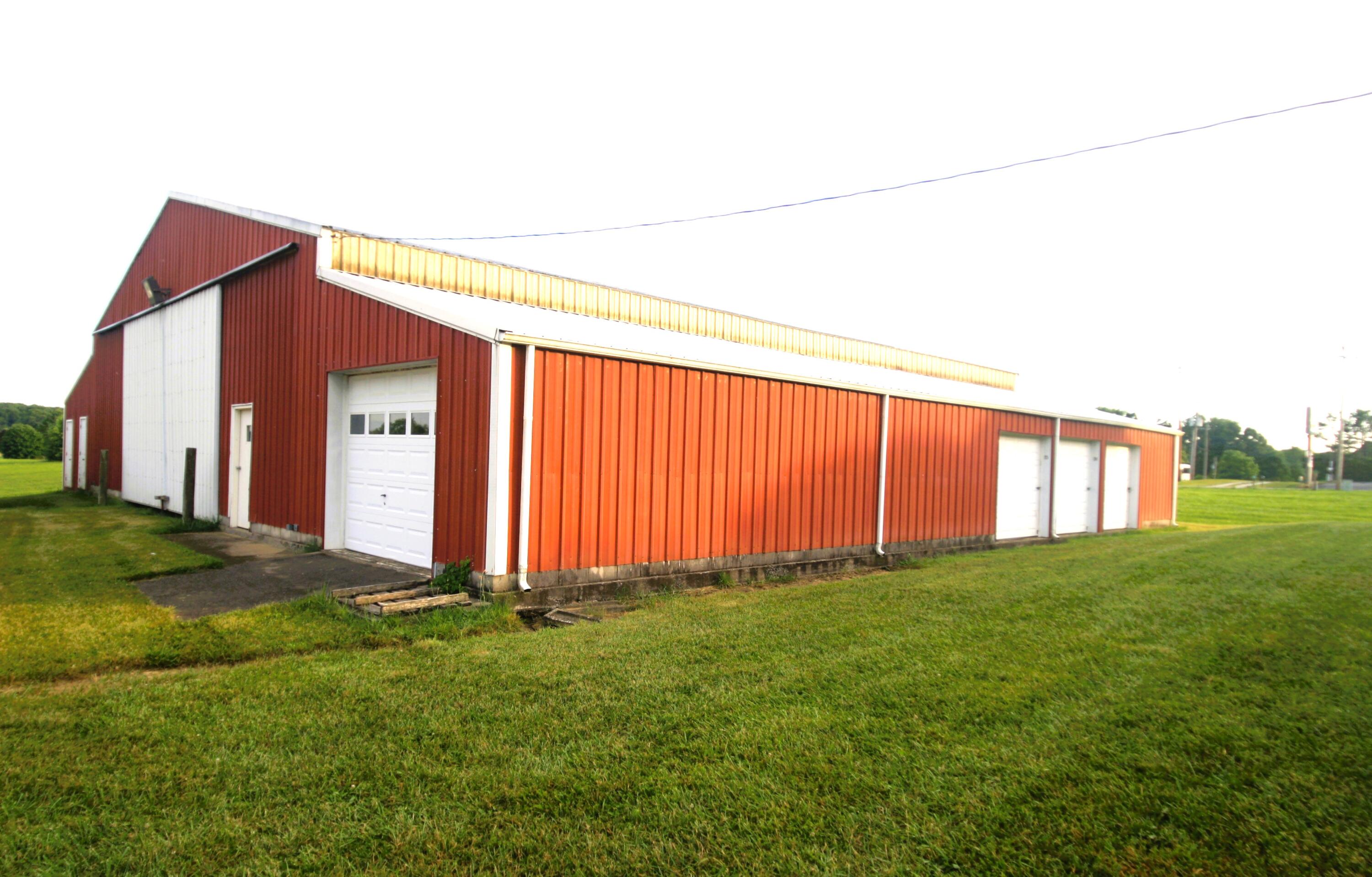 5689 State Highway 290 Property Photo 13