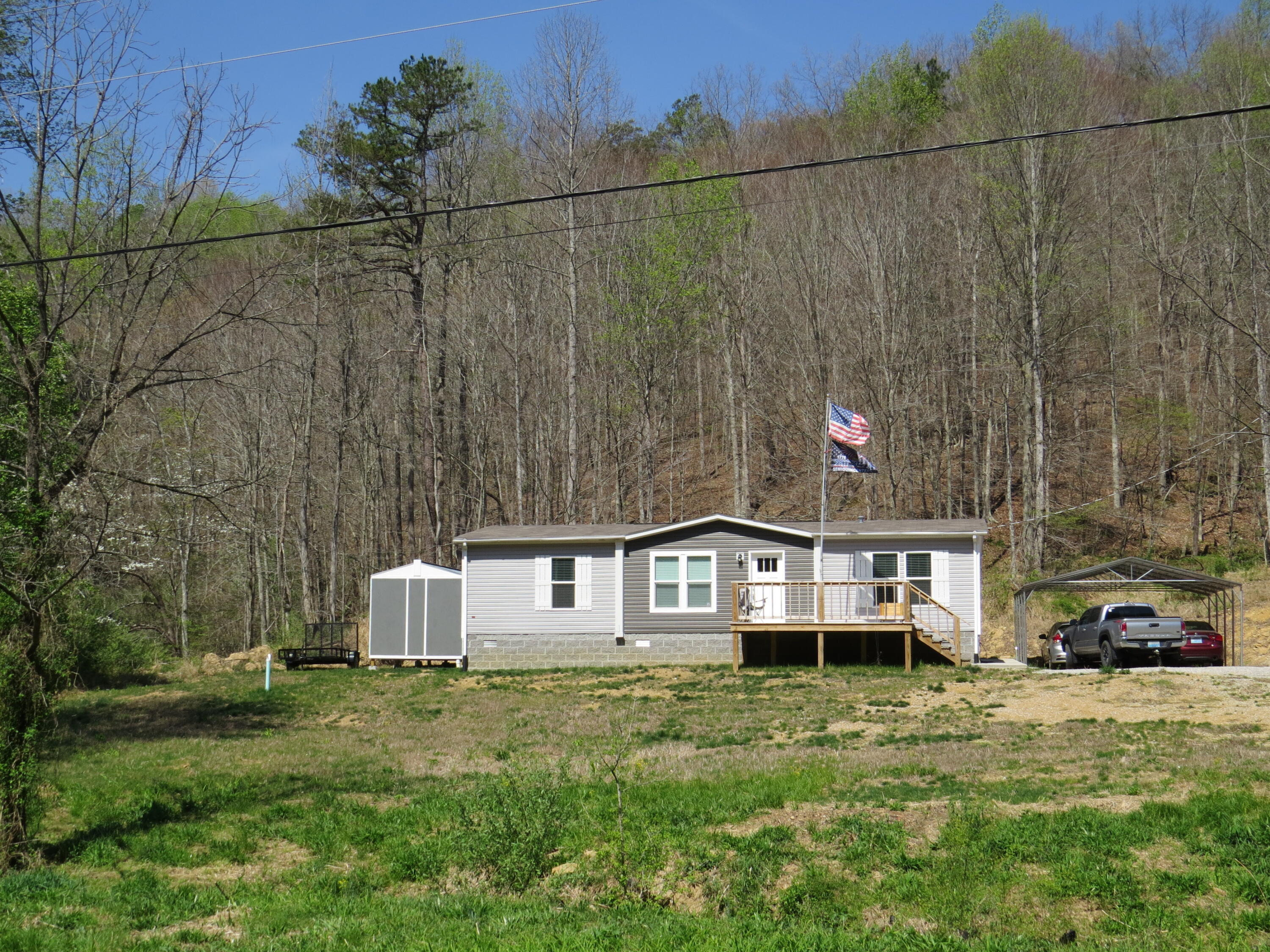 3590 Ky 233 Property Photo 2
