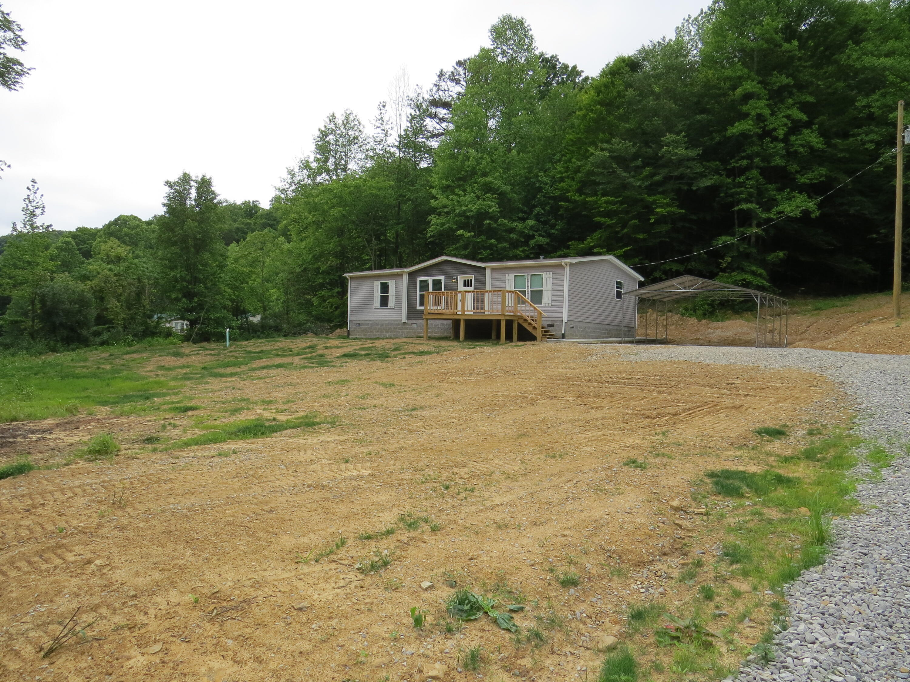 3590 Ky 233 Property Photo 4