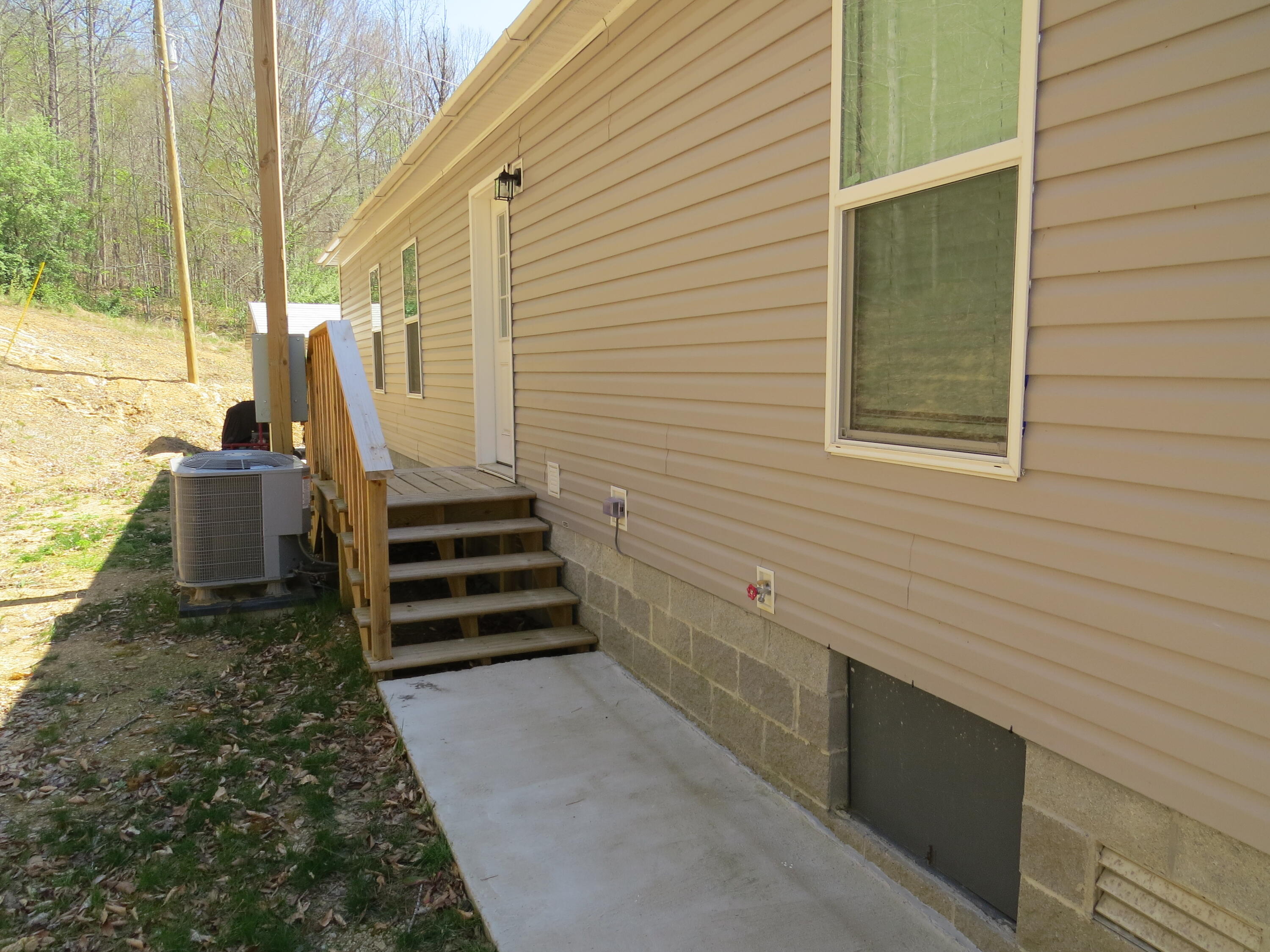 3590 Ky 233 Property Photo 27