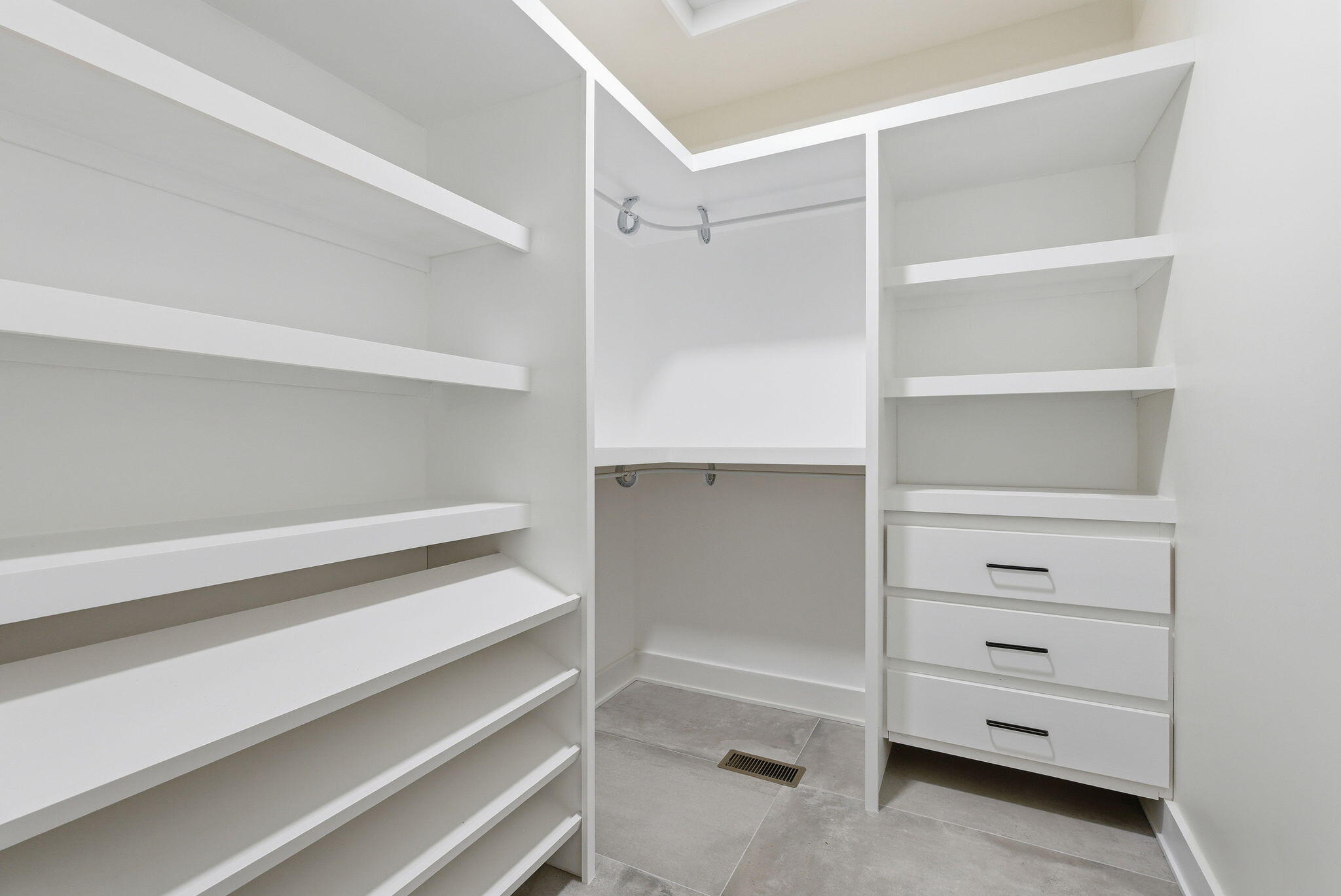 442 General John Payne Boulevard Property Photo 38