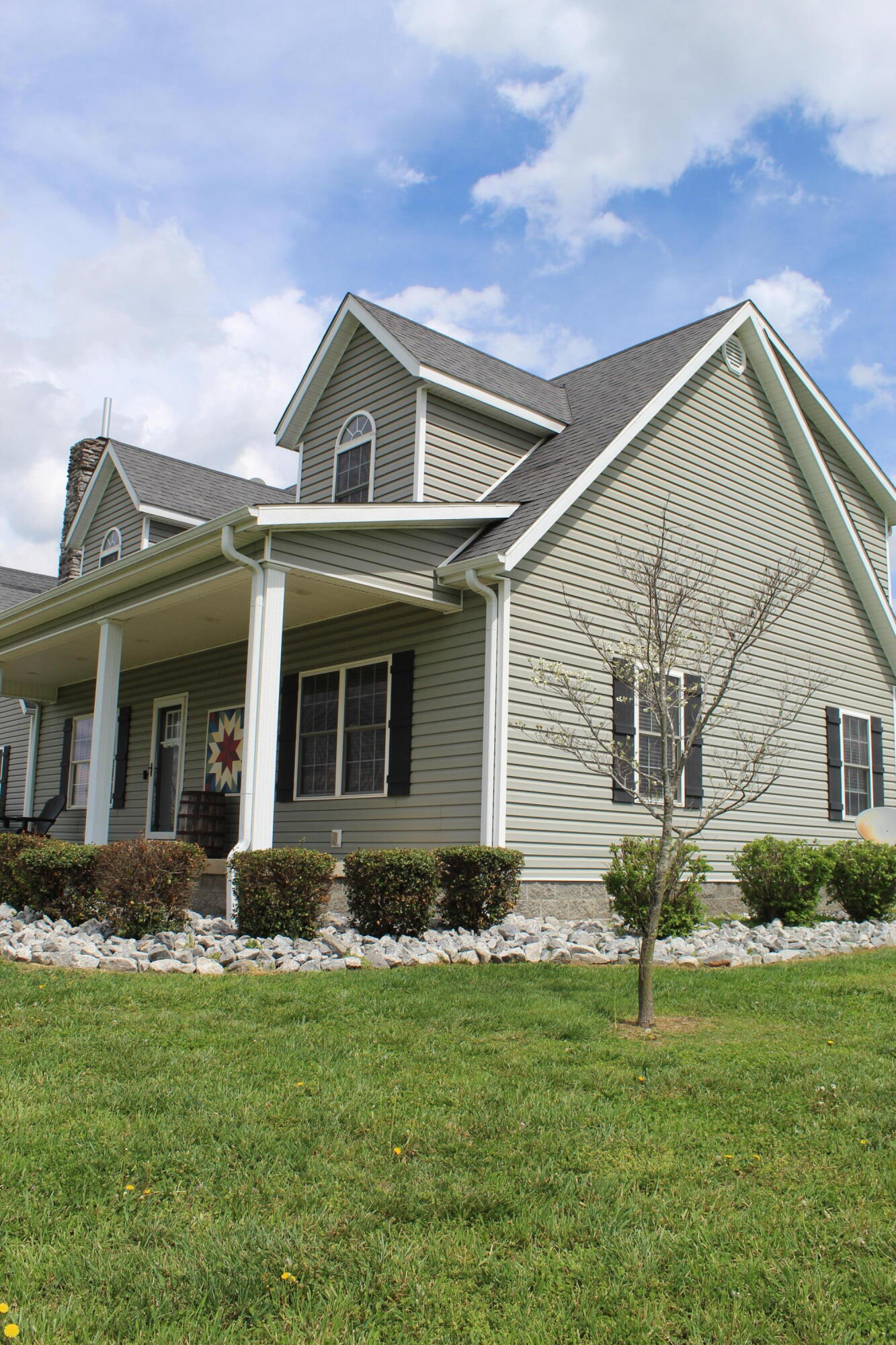 990 Dry Fork Road Property Photo 3