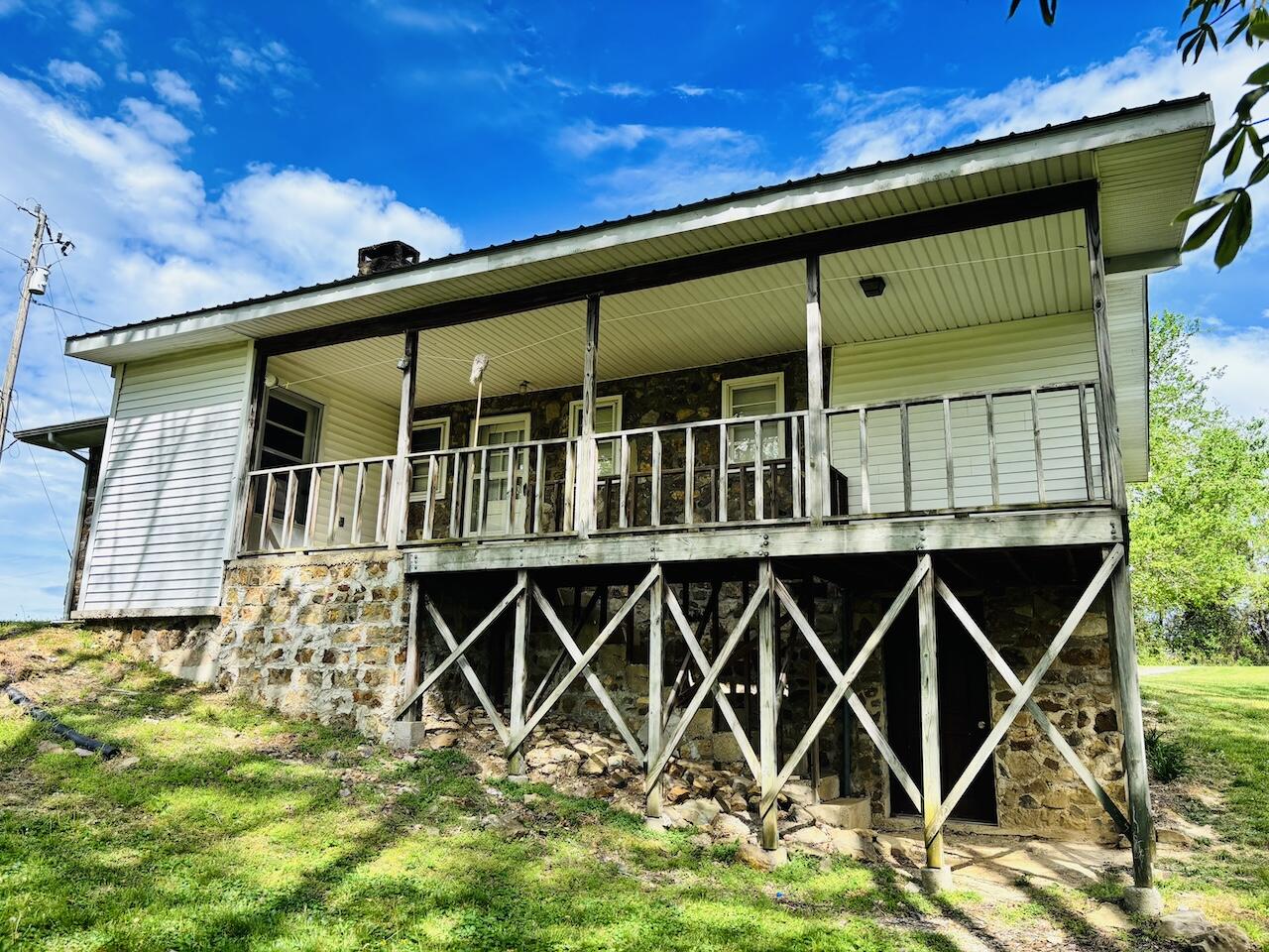1265 Thornton Road Property Photo 4