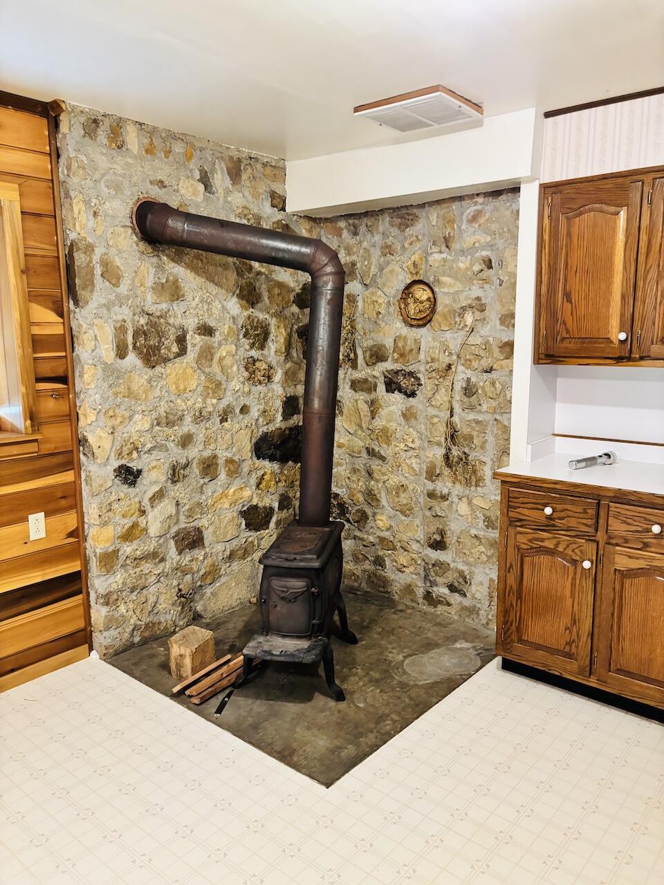 1265 Thornton Road Property Photo 8