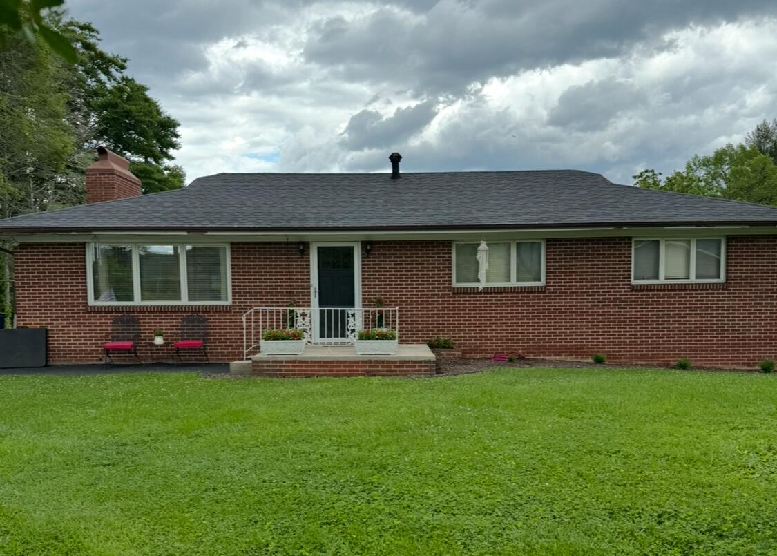 127 Alpine Road Property Photo 1
