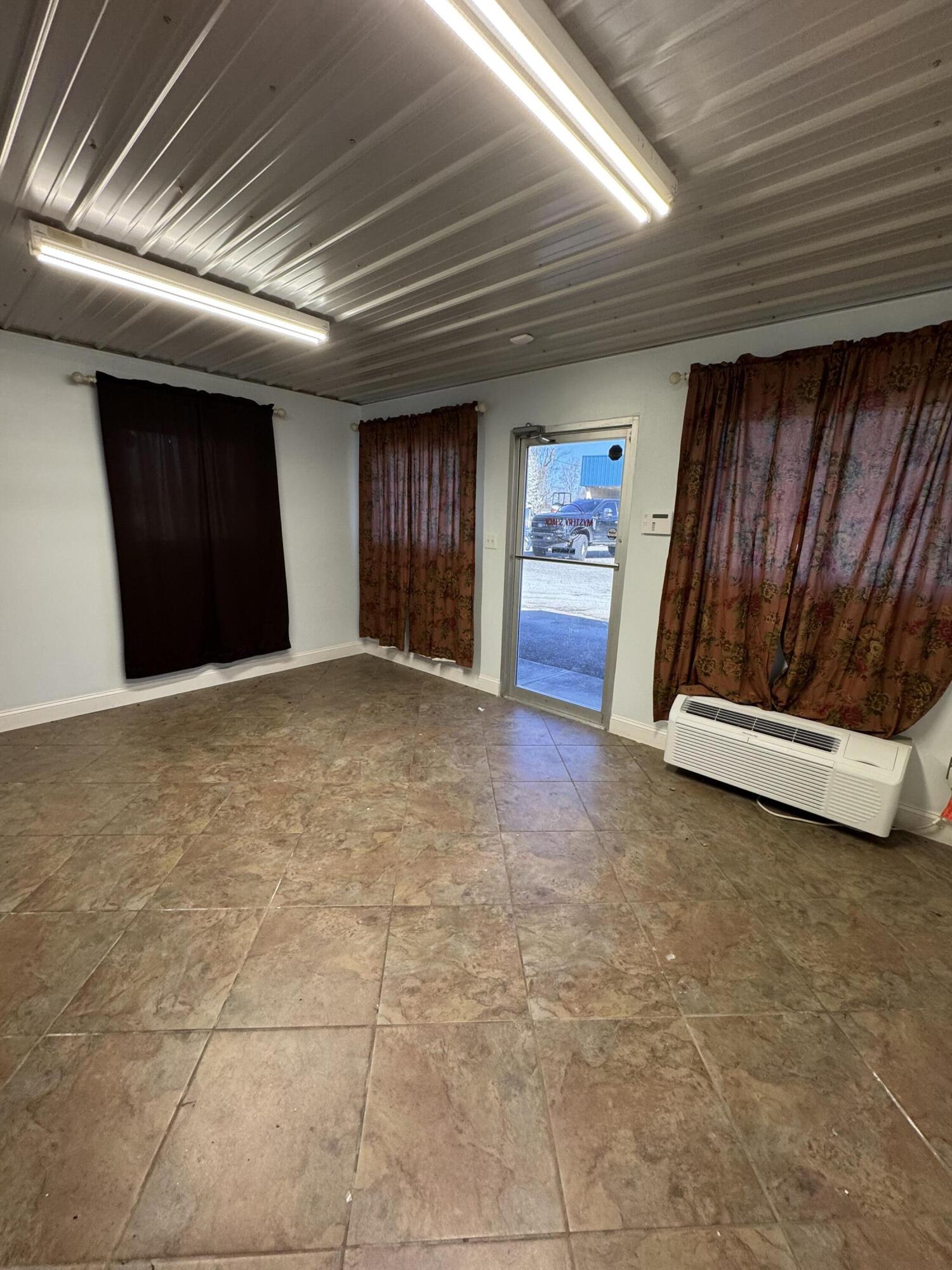 32 E 3094 Highway Property Photo 13