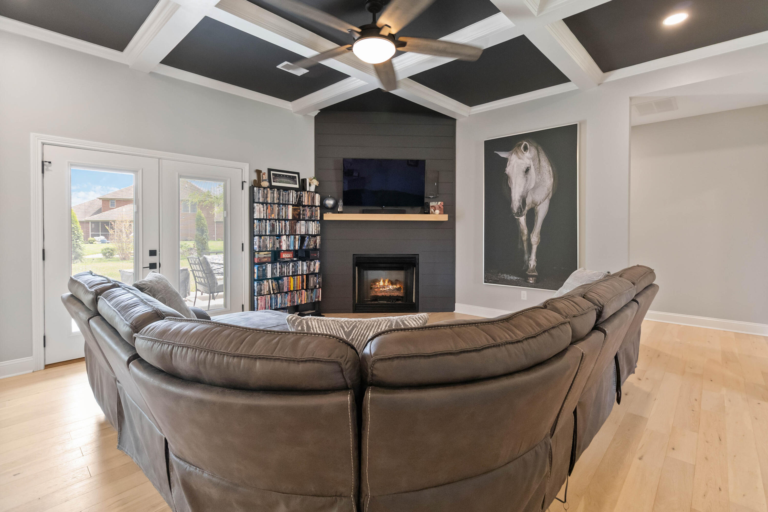 1039 Vineyard Way Property Photo 13