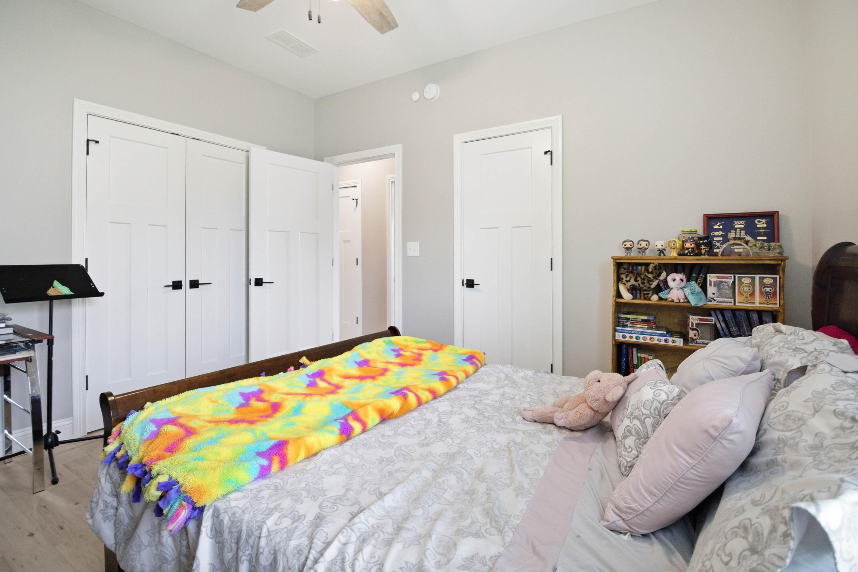 1039 Vineyard Way Property Photo 14