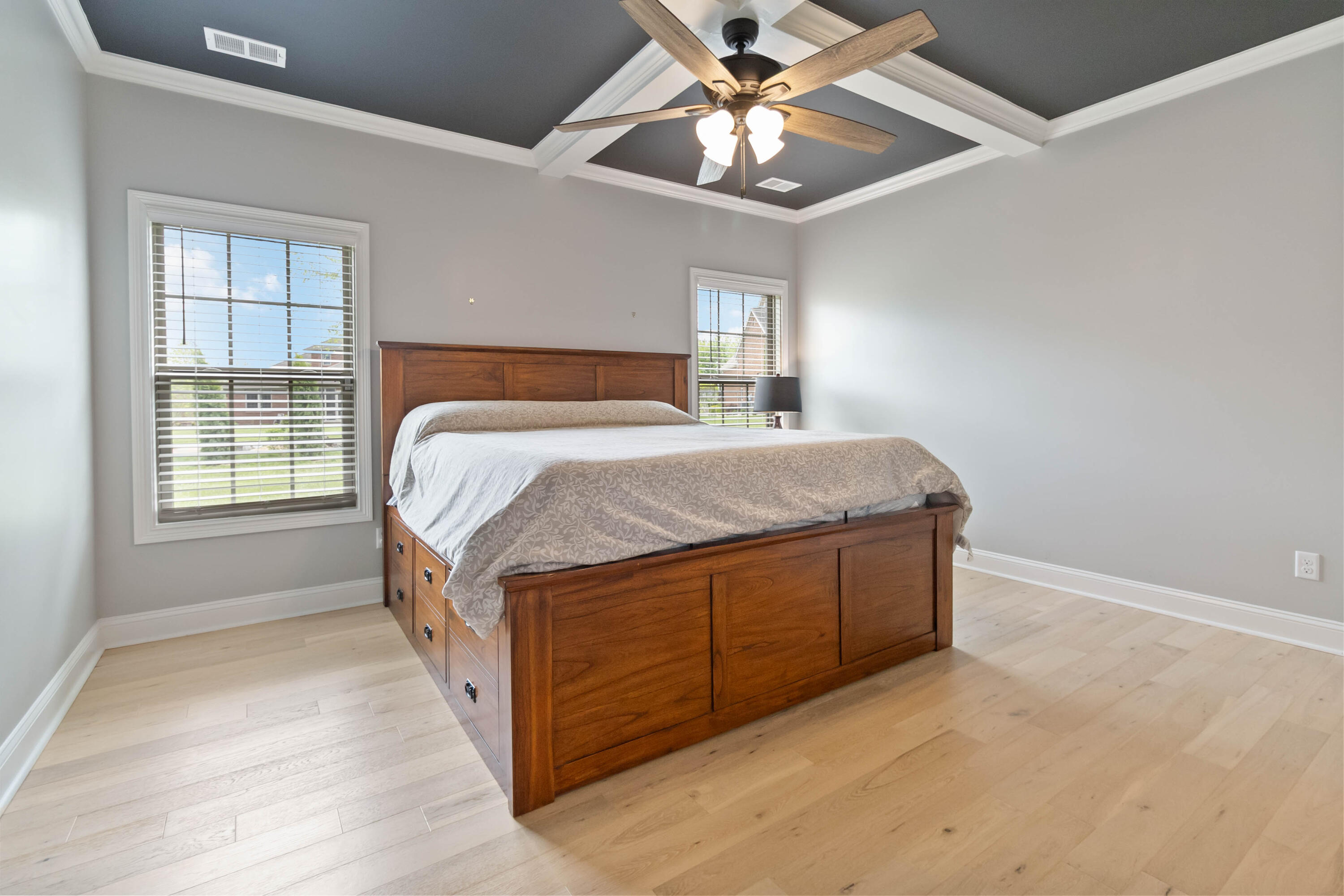 1039 Vineyard Way Property Photo 19