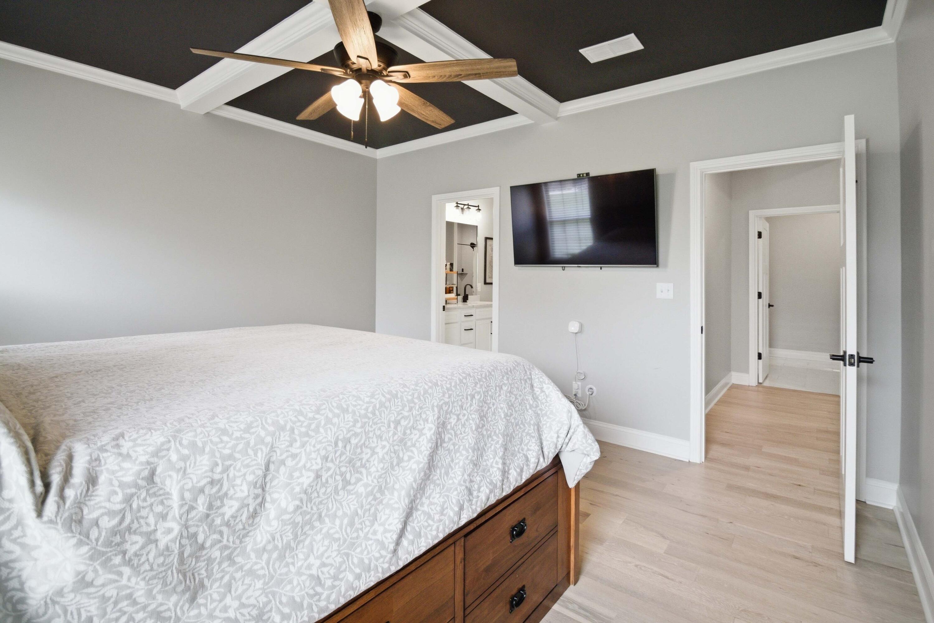 1039 Vineyard Way Property Photo 20