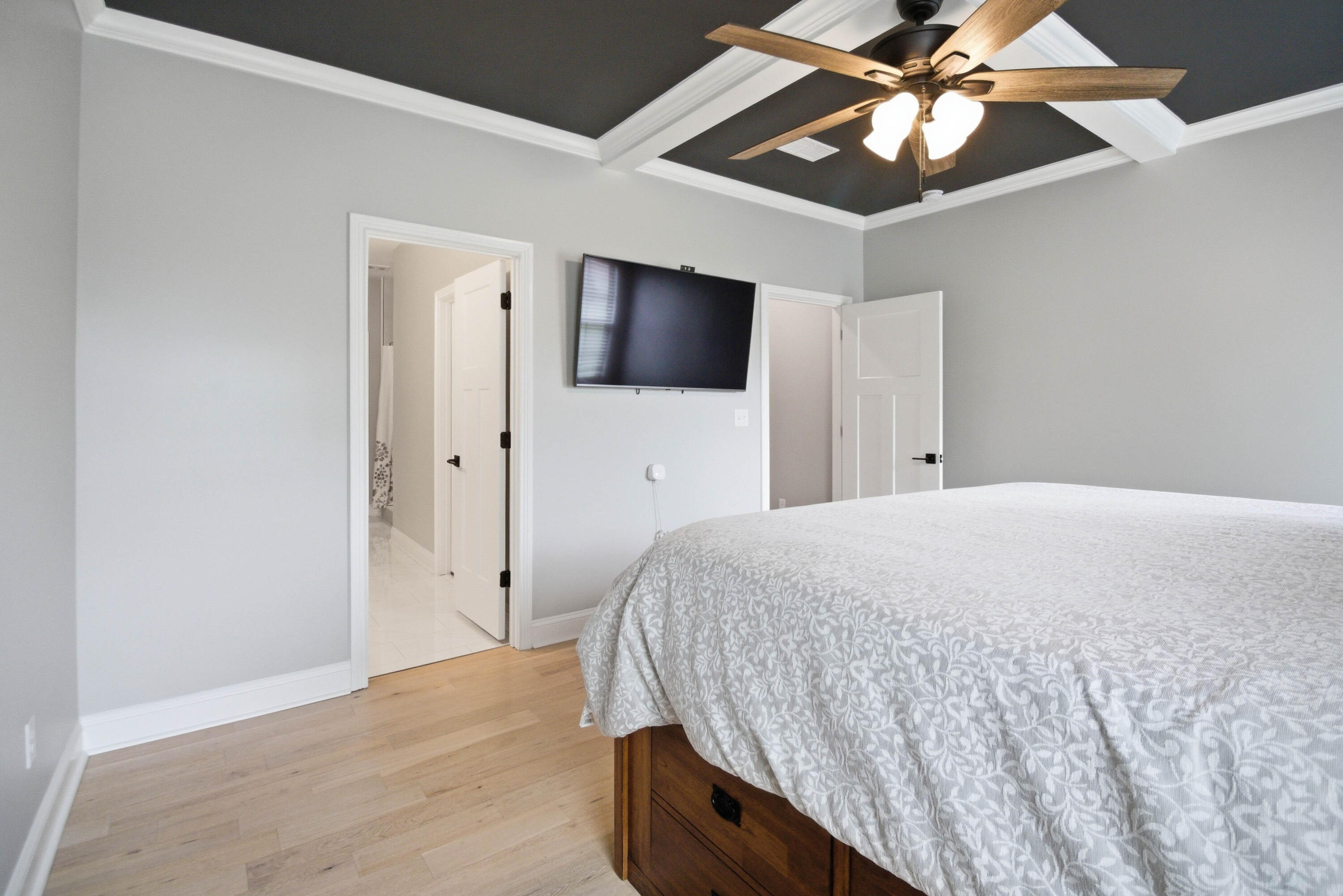 1039 Vineyard Way Property Photo 22