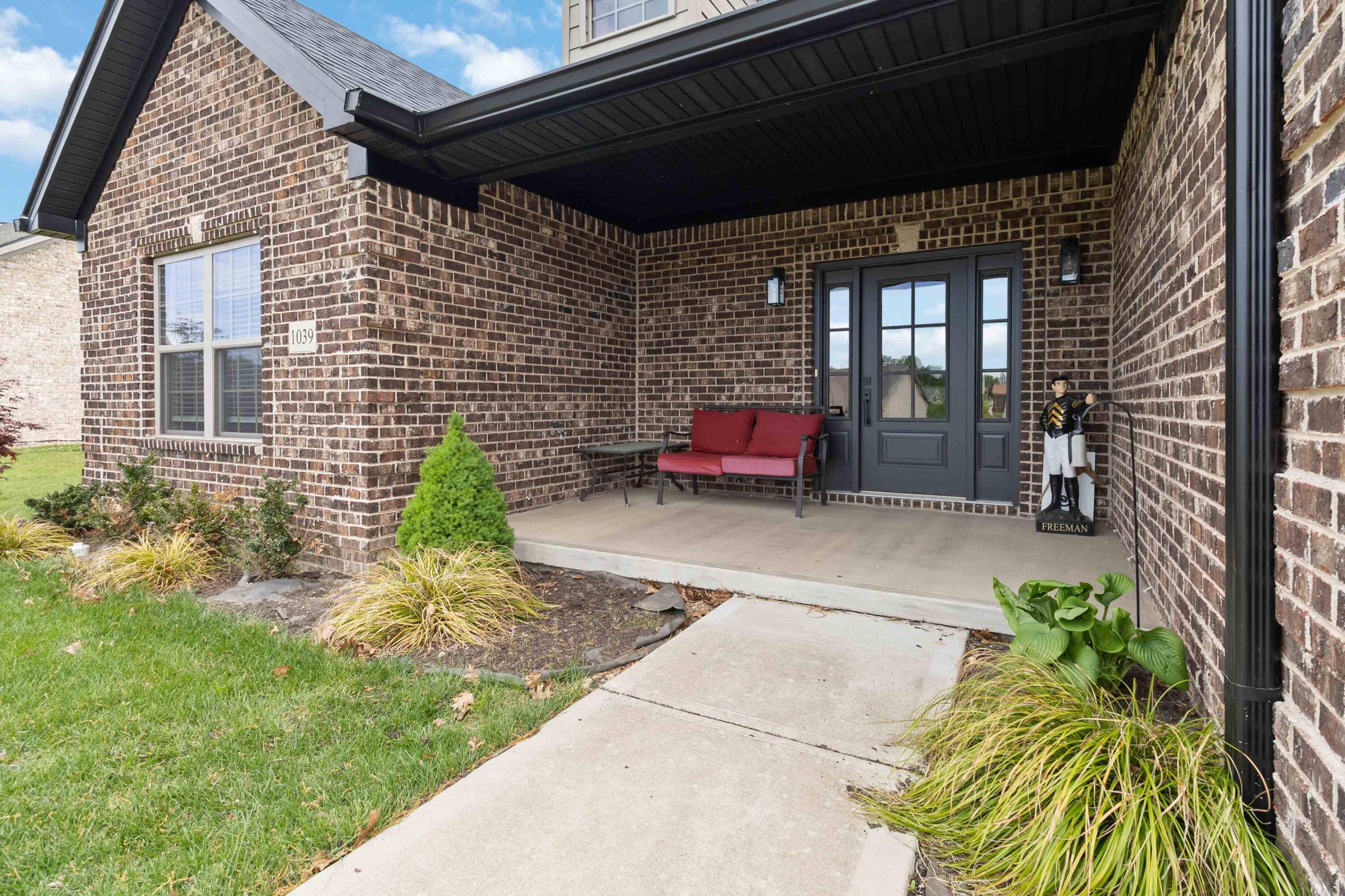 1039 Vineyard Way Property Photo 27