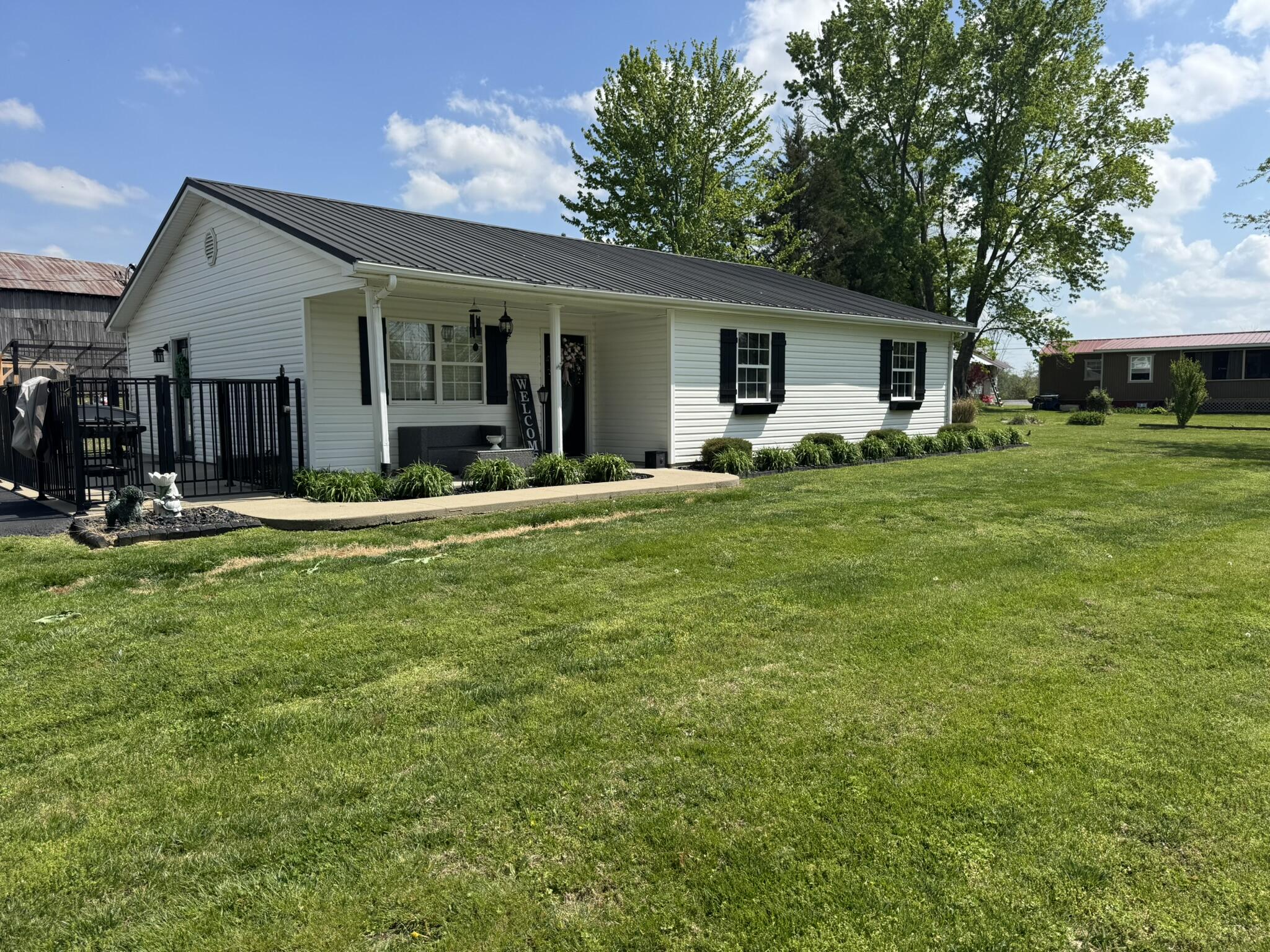 10 Amy Lane Property Photo 1