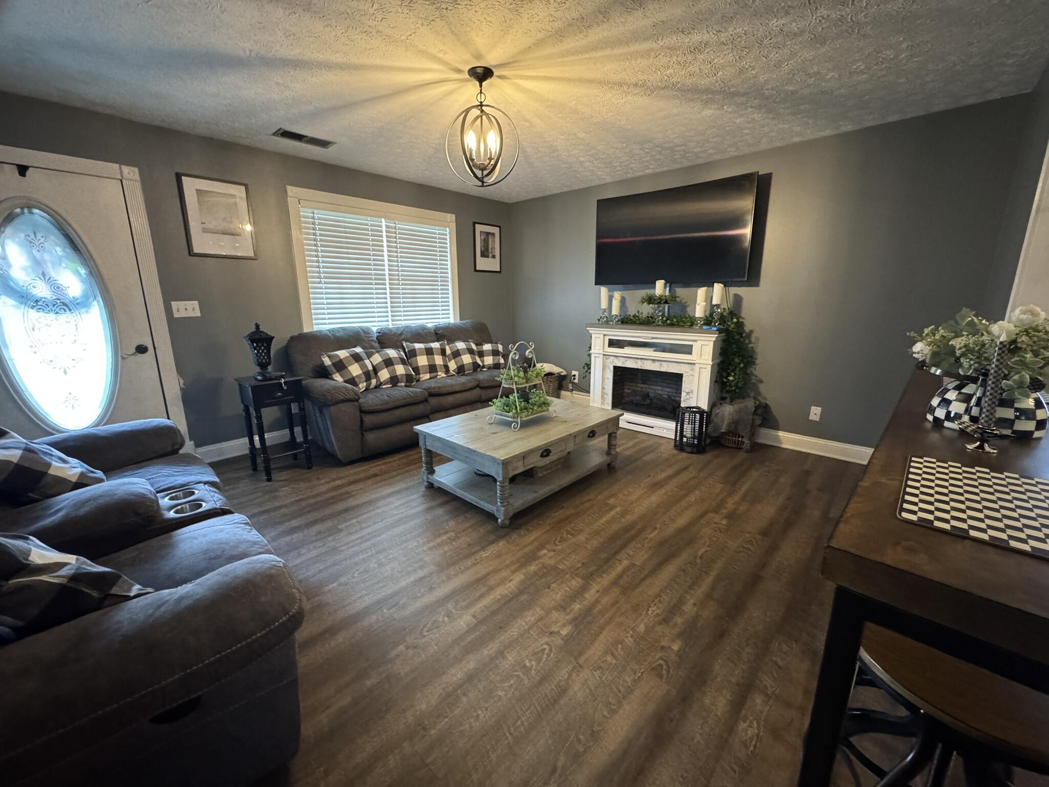 10 Amy Lane Property Photo 8