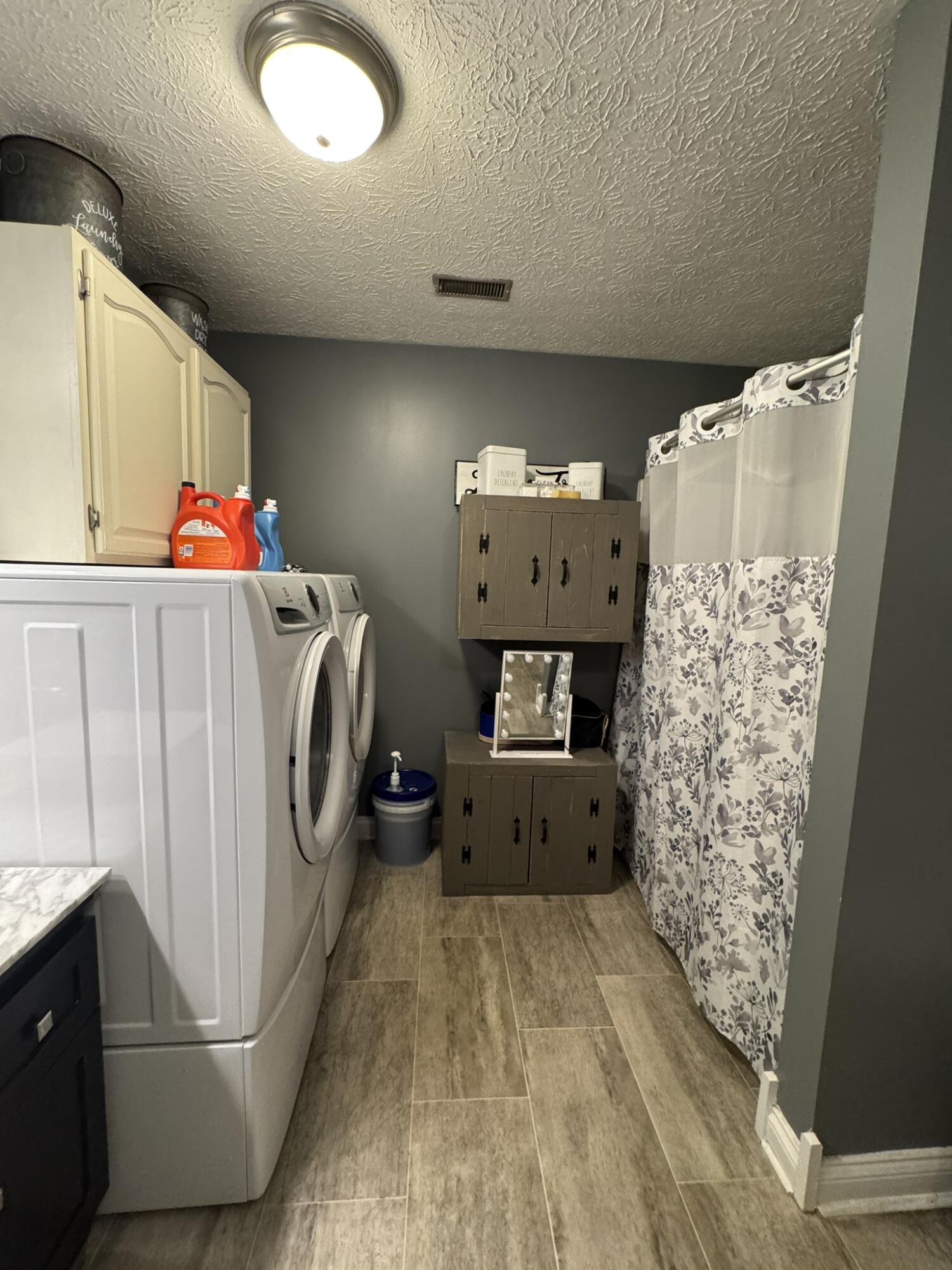10 Amy Lane Property Photo 26