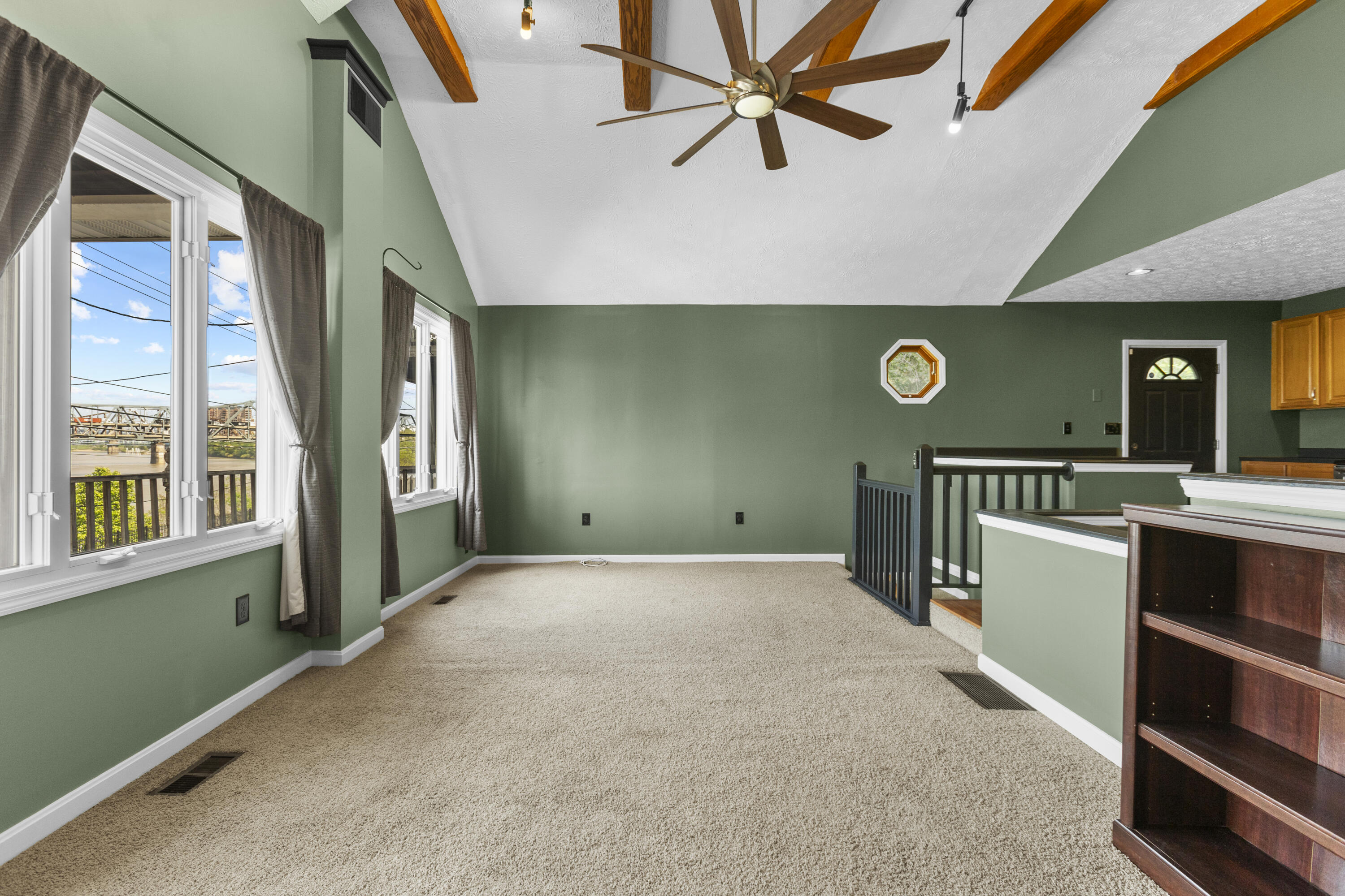 935 Highway Avenue Property Photo 15