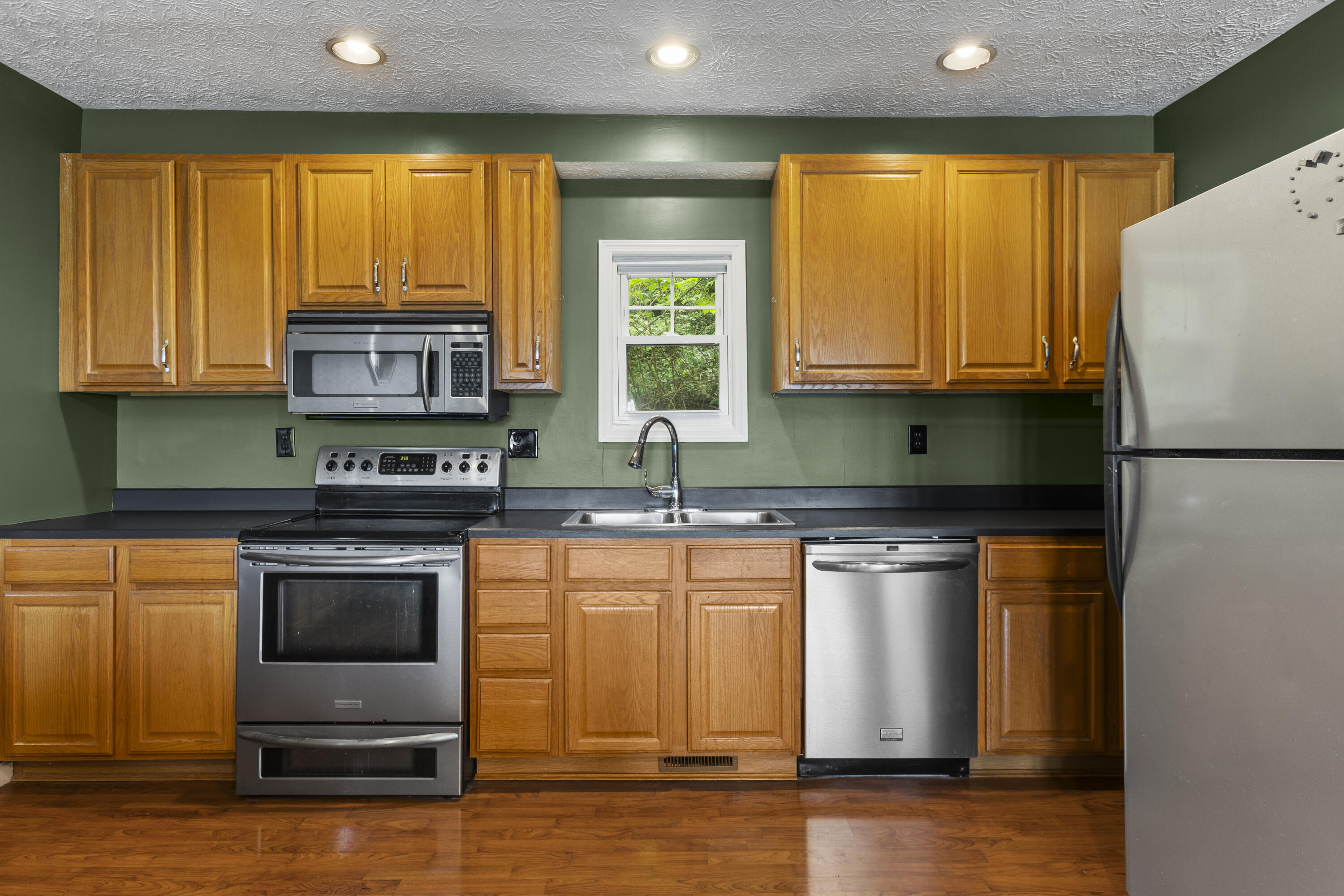 935 Highway Avenue Property Photo 19